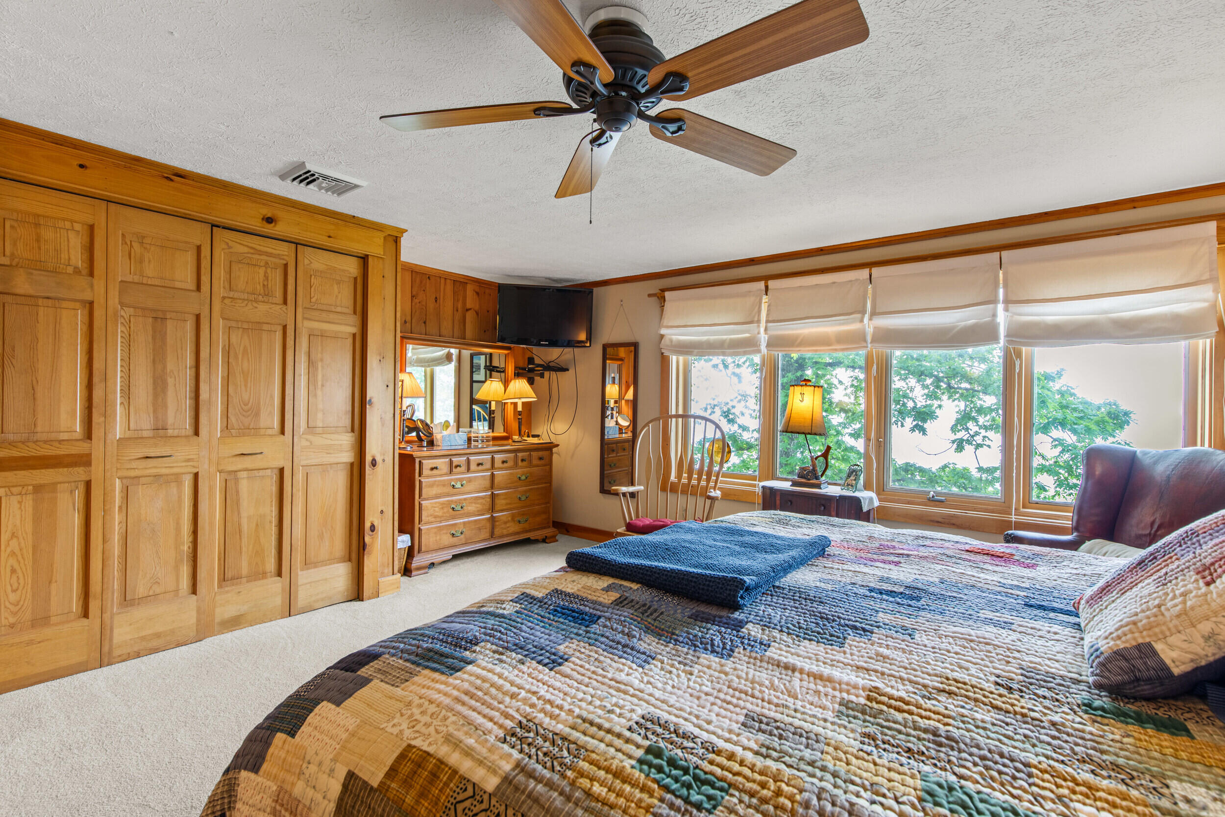 Raymond, Maine, 04071, United States, 4 Bedrooms Bedrooms, ,3 BathroomsBathrooms,Residential,For Sale,1974658