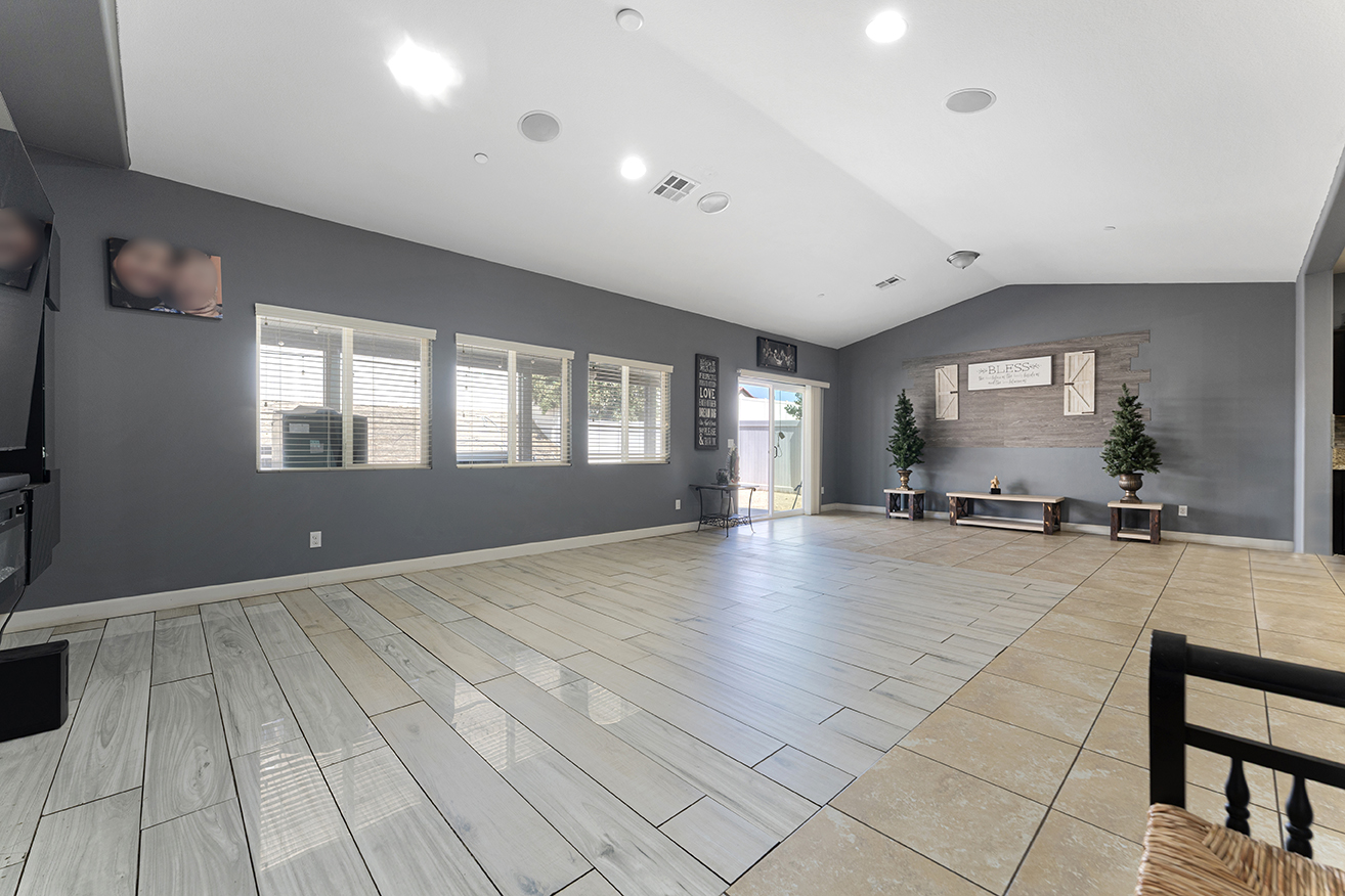 Winchester, California, 92596, United States, 6 Bedrooms Bedrooms, ,4 BathroomsBathrooms,Residential,For Sale,1983204