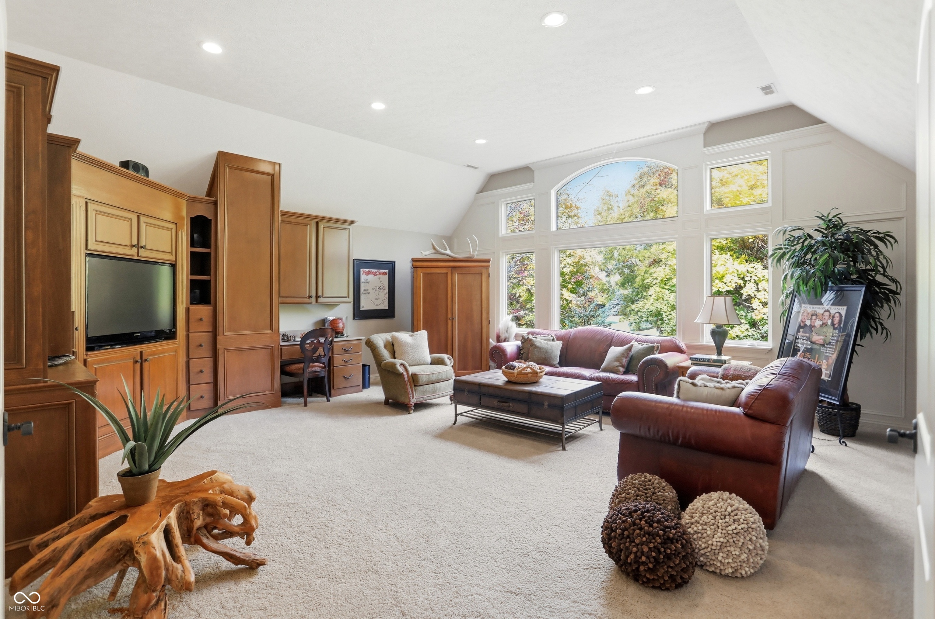 Carmel, Indiana, 46033, United States, 5 Bedrooms Bedrooms, ,6 BathroomsBathrooms,Residential,For Sale,1988622