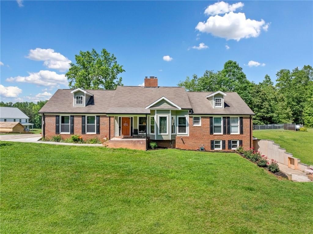 Dawsonville, Georgia, 30534, United States, 4 Bedrooms Bedrooms, ,3 BathroomsBathrooms,Residential,For Sale,1977797