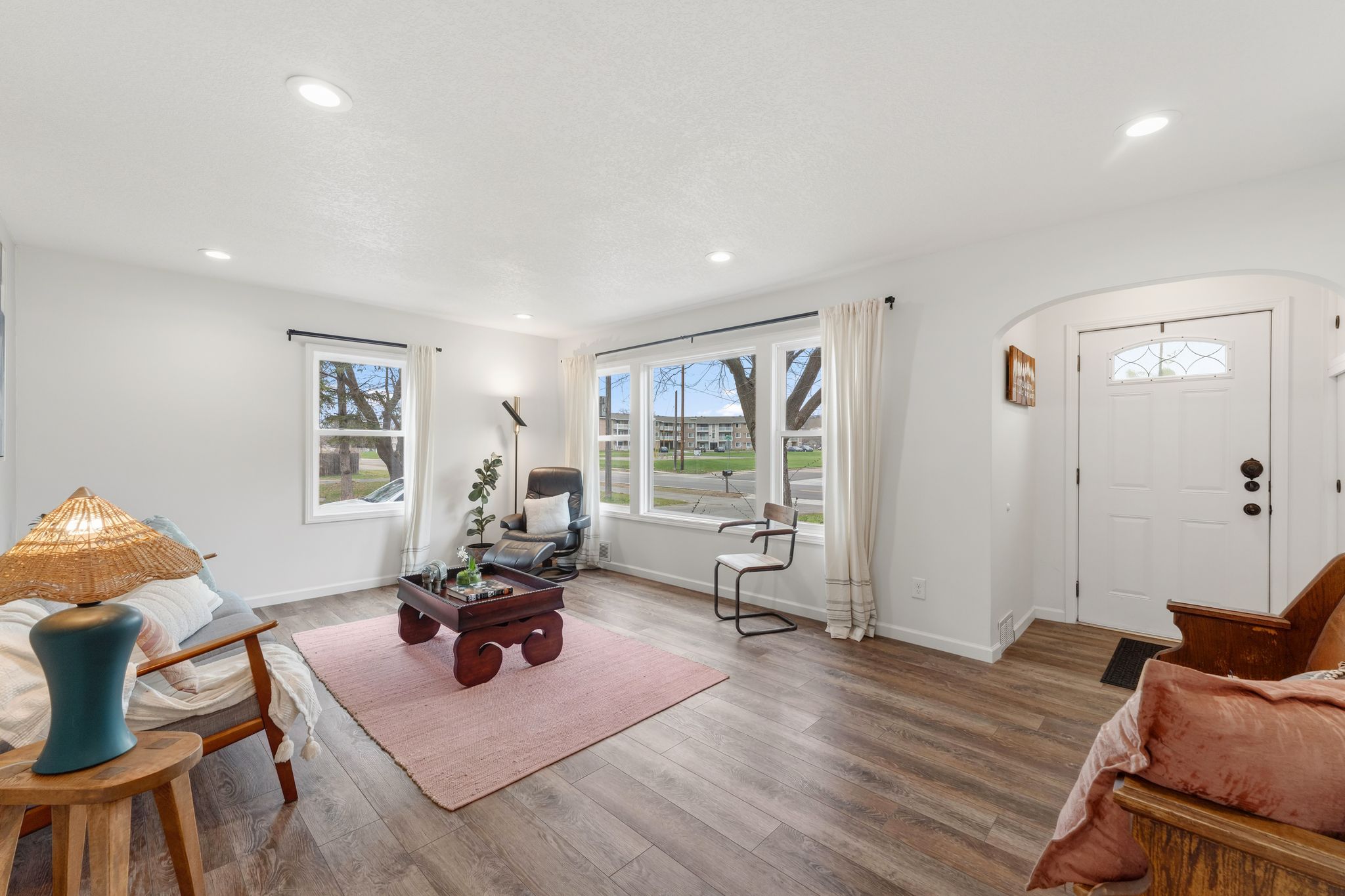  Stylish Renovation Meets Classic Charm - 物件實景