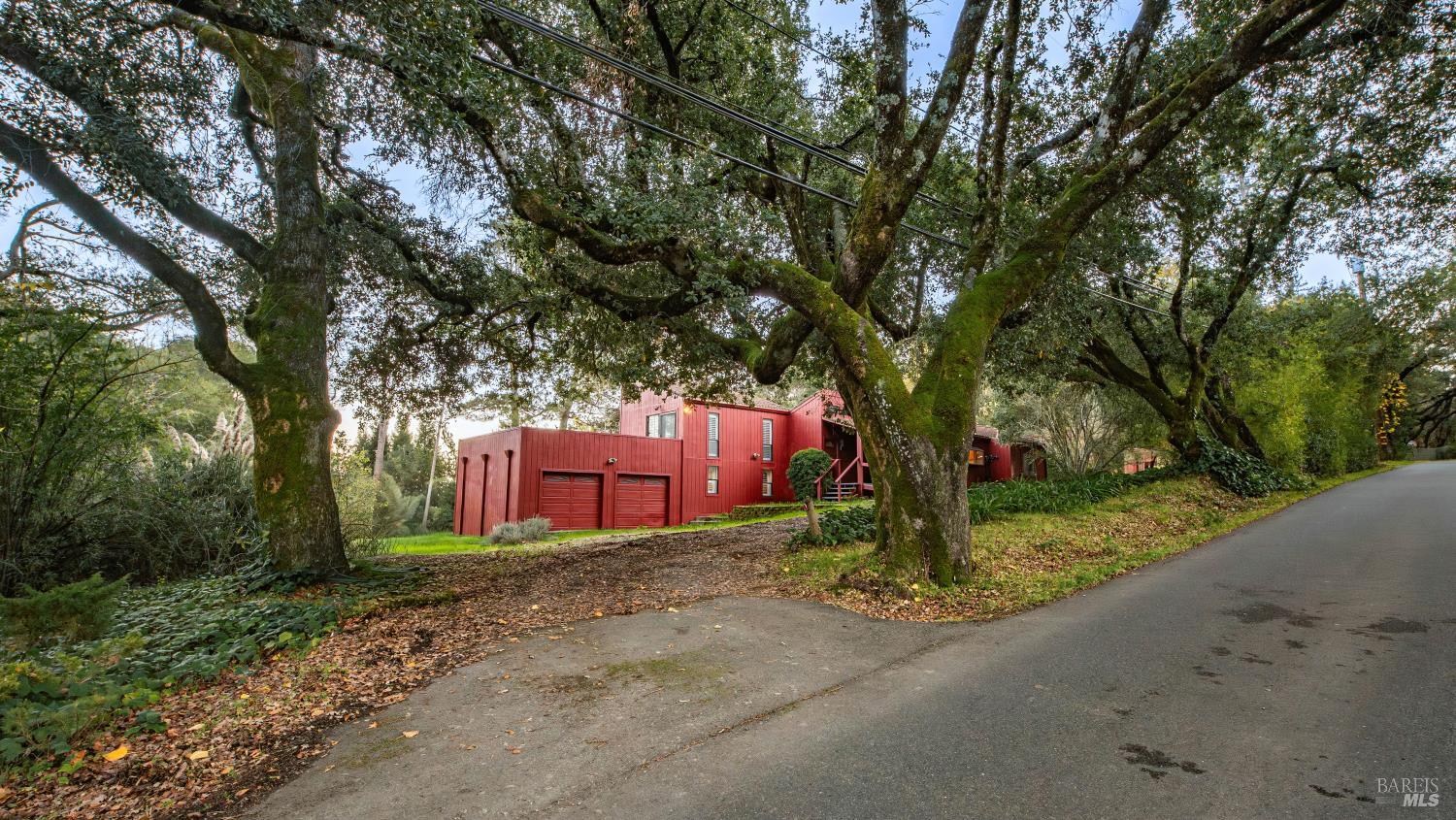 Sebastopol, California, 95472, United States, 3 Bedrooms Bedrooms, ,2 BathroomsBathrooms,Residential,For Sale,1997053