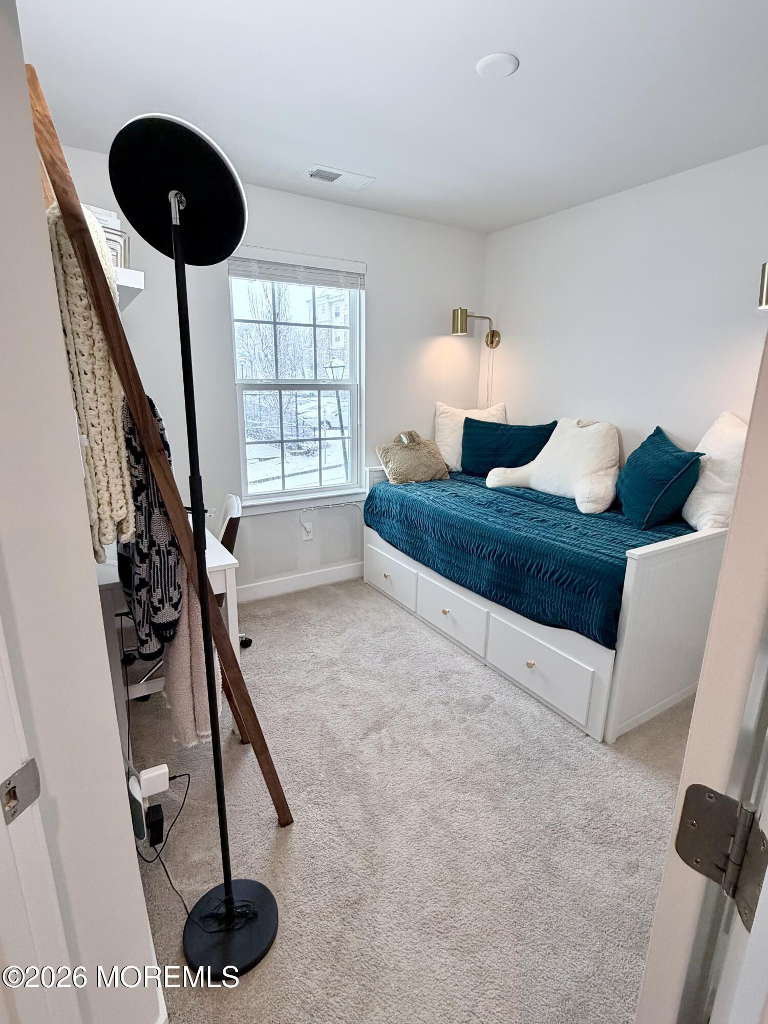 Parlin, New Jersey, 08859, United States, 3 Bedrooms Bedrooms, ,3 BathroomsBathrooms,Residential,For Sale,2010964