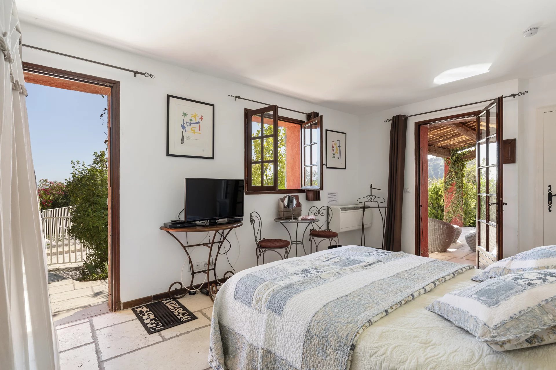 Saint-Paul-de-Vence, Provence-Alpes-Côte d’Azur, 06570, FR, 8 Bedrooms Bedrooms, ,8 BathroomsBathrooms,Residential,For Sale,1622616