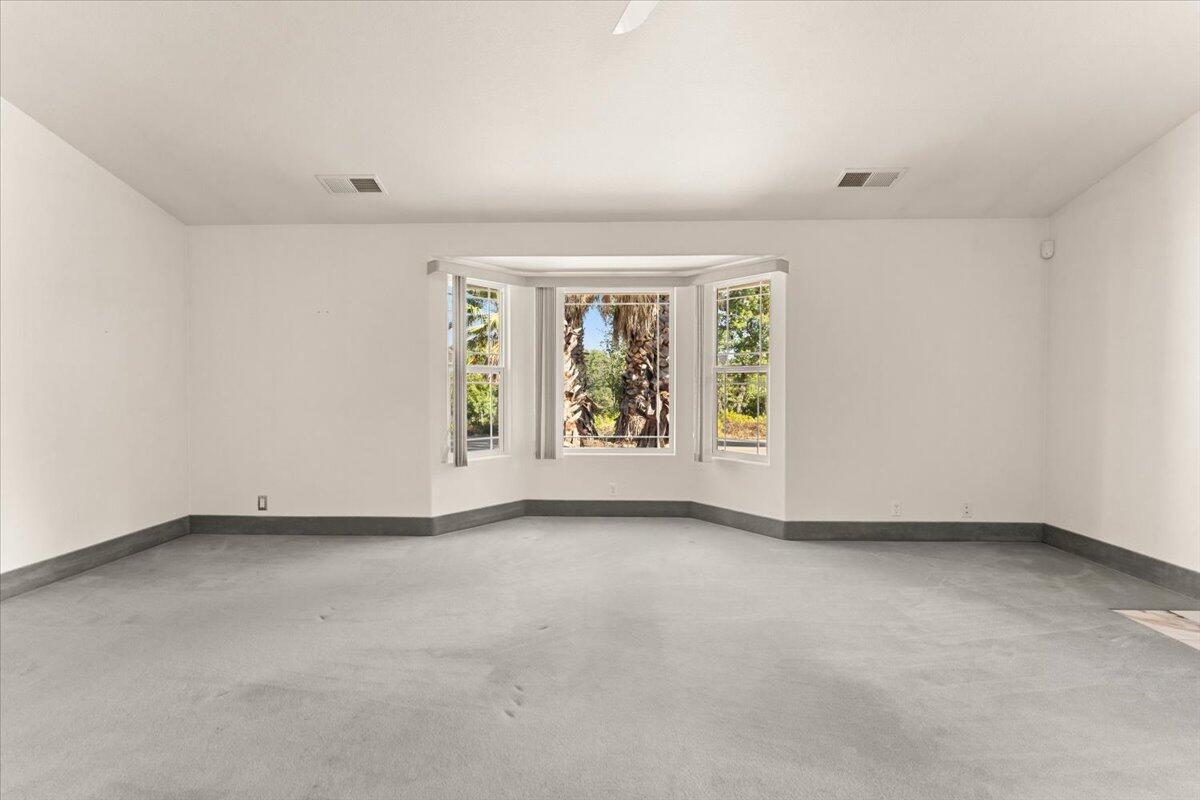 Red Bluff, California, 96080, United States, 4 Bedrooms Bedrooms, ,4 BathroomsBathrooms,Residential,For Sale,1905885