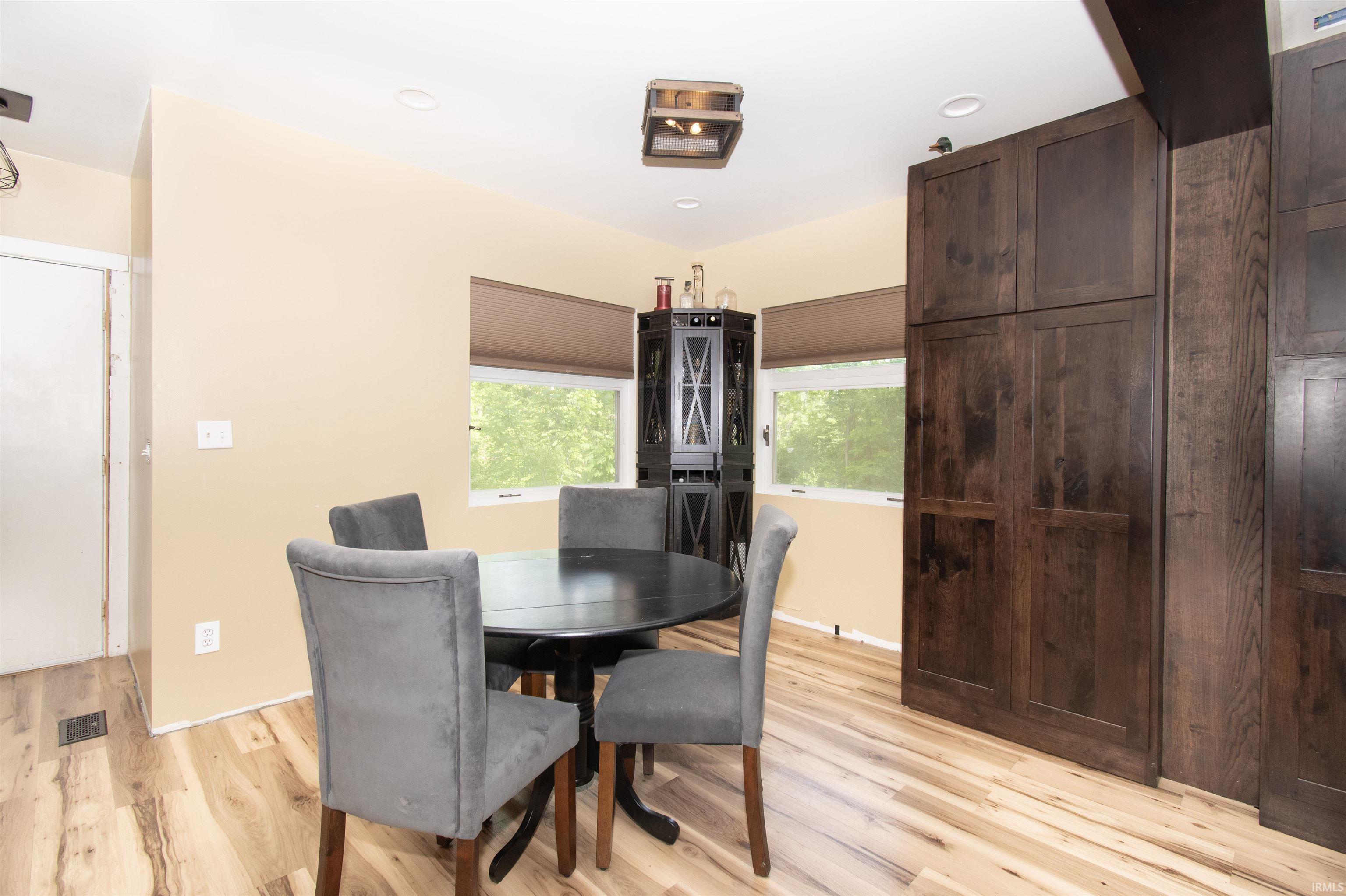 Fort Wayne, Indiana, 46804-4612, United States, 4 Bedrooms Bedrooms, ,3 BathroomsBathrooms,Residential,For Sale,2049383