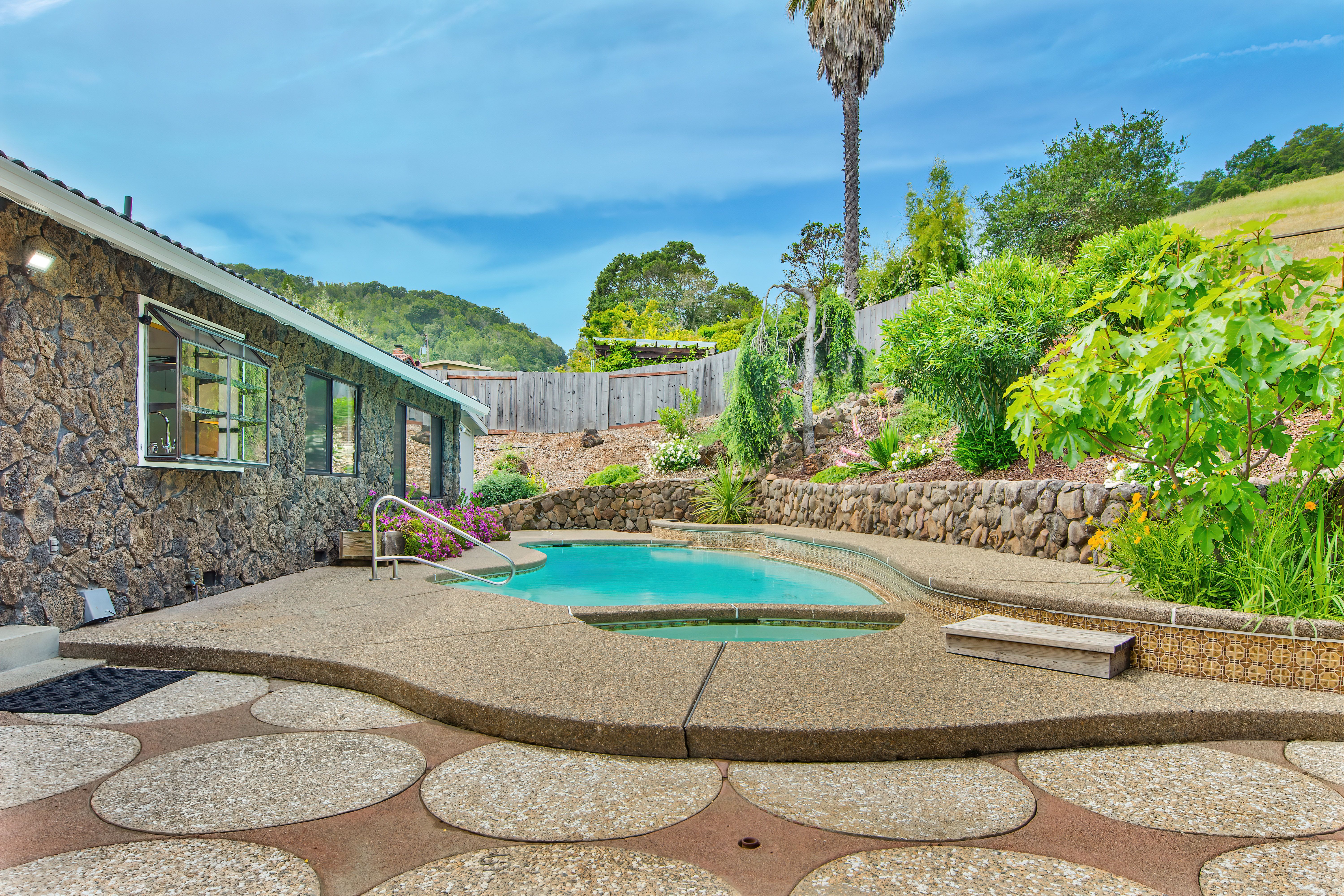  Centrally Located San Rafael Home - 物件實景