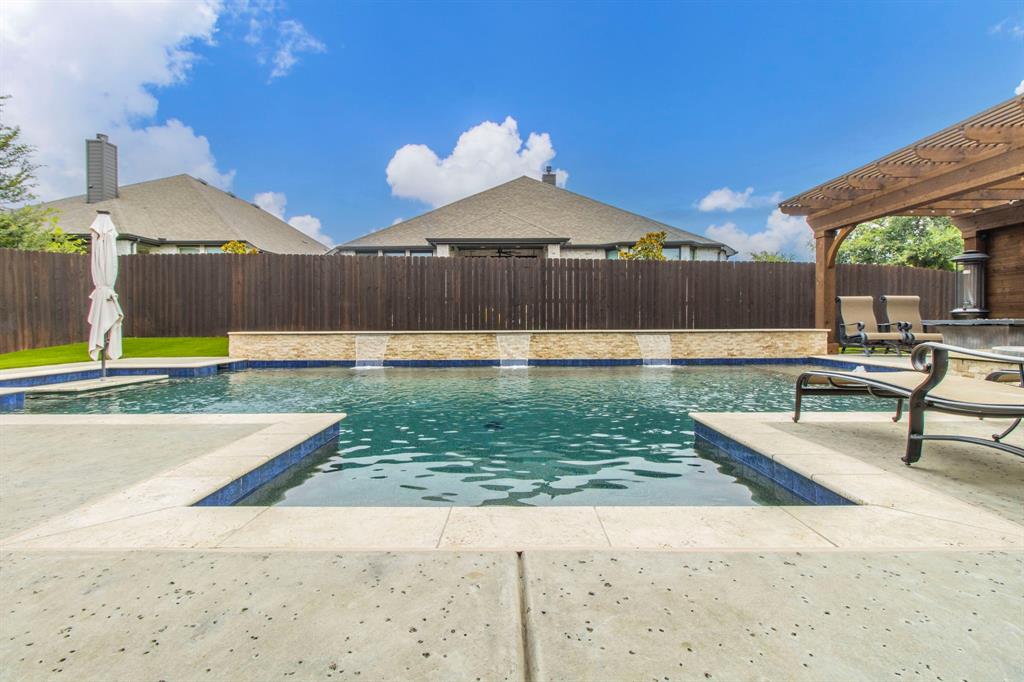Waxahachie, Texas, 75165, United States, 4 Bedrooms Bedrooms, ,3 BathroomsBathrooms,Residential,For Sale,1920733
