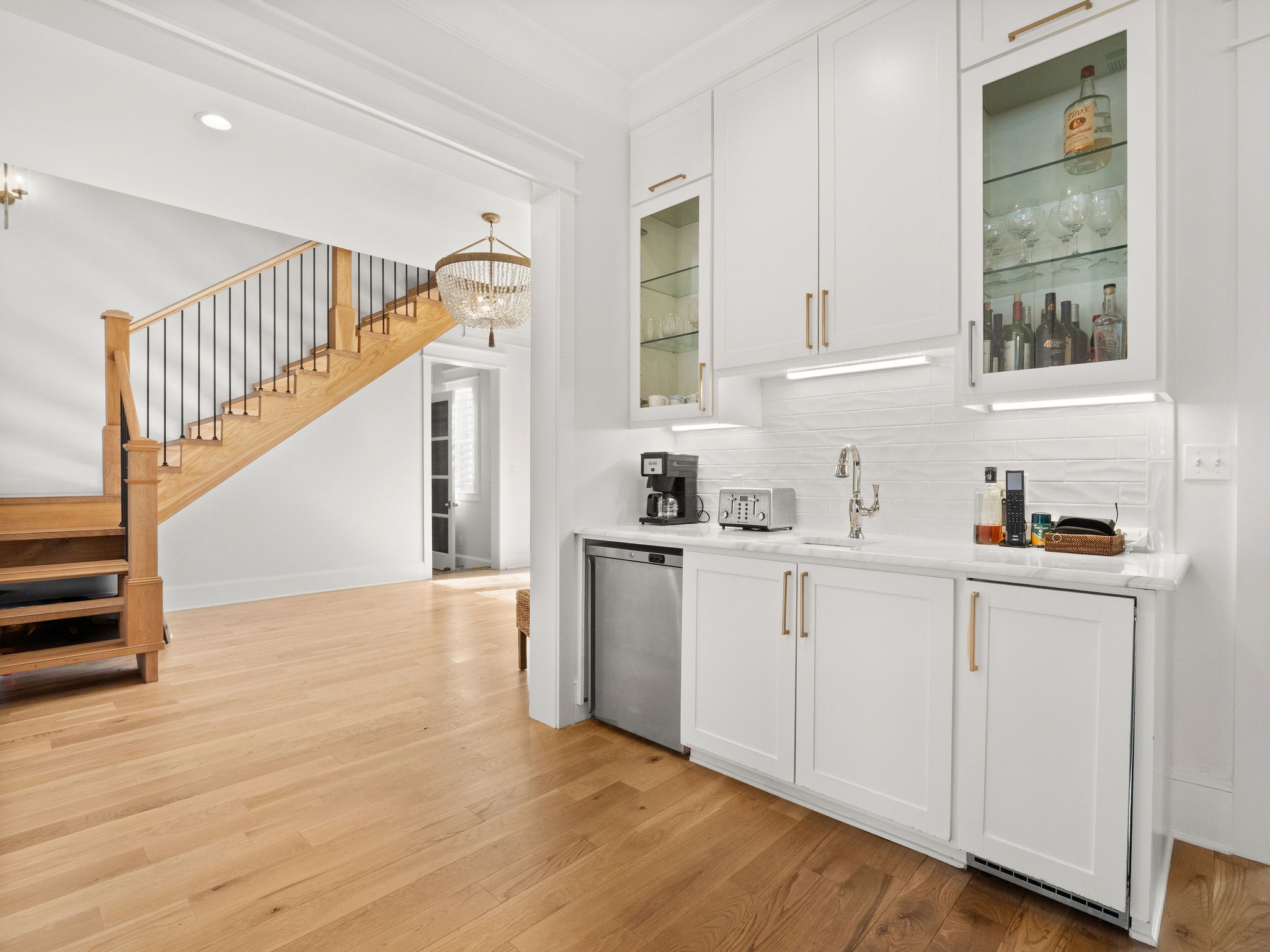 Many, Louisiana, 71449, United States, 3 Bedrooms Bedrooms, ,4 BathroomsBathrooms,Residential,For Sale,1998076