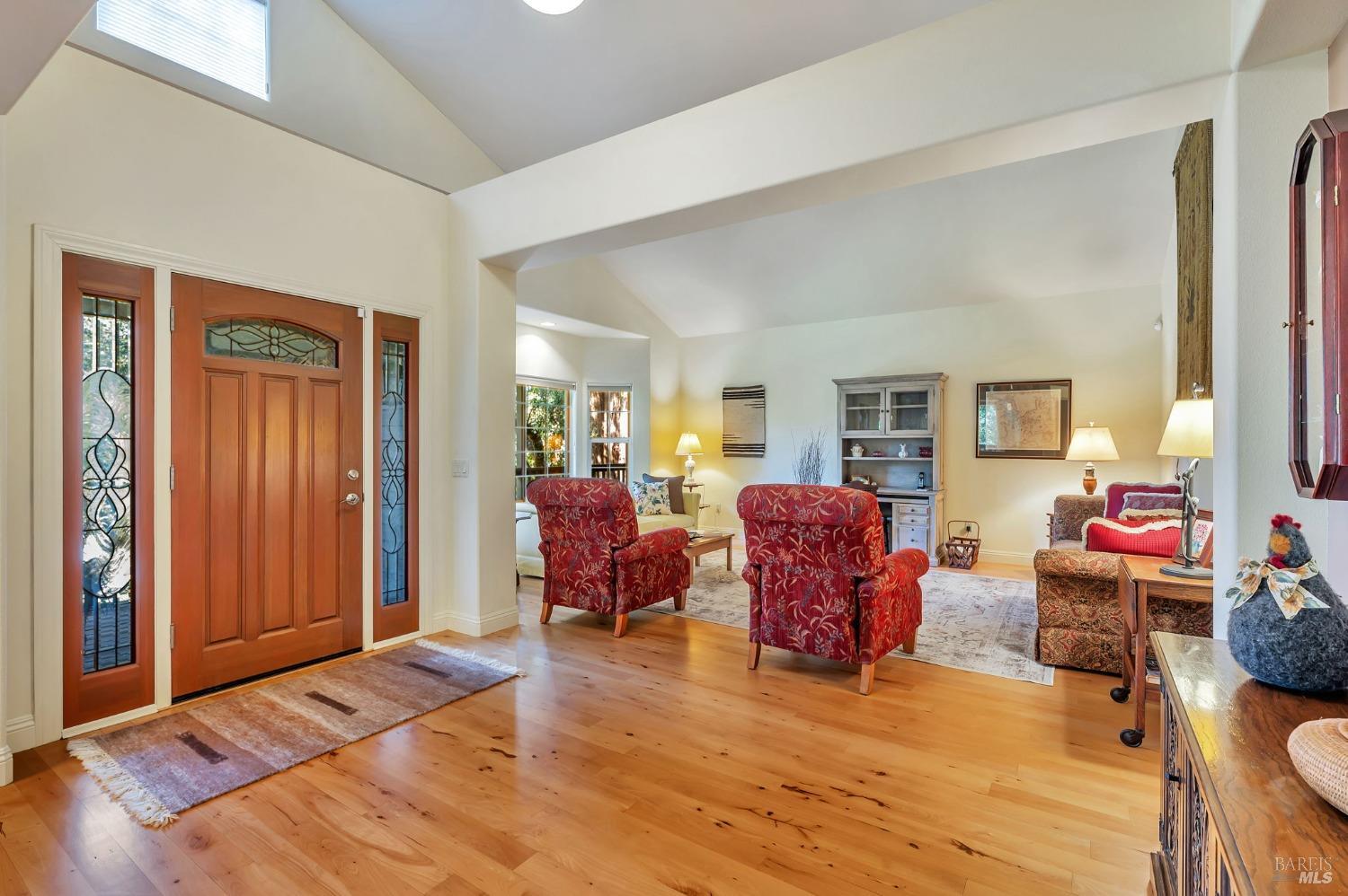 Sebastopol, California, 95472, United States, 4 Bedrooms Bedrooms, ,3 BathroomsBathrooms,Residential,For Sale,1989317