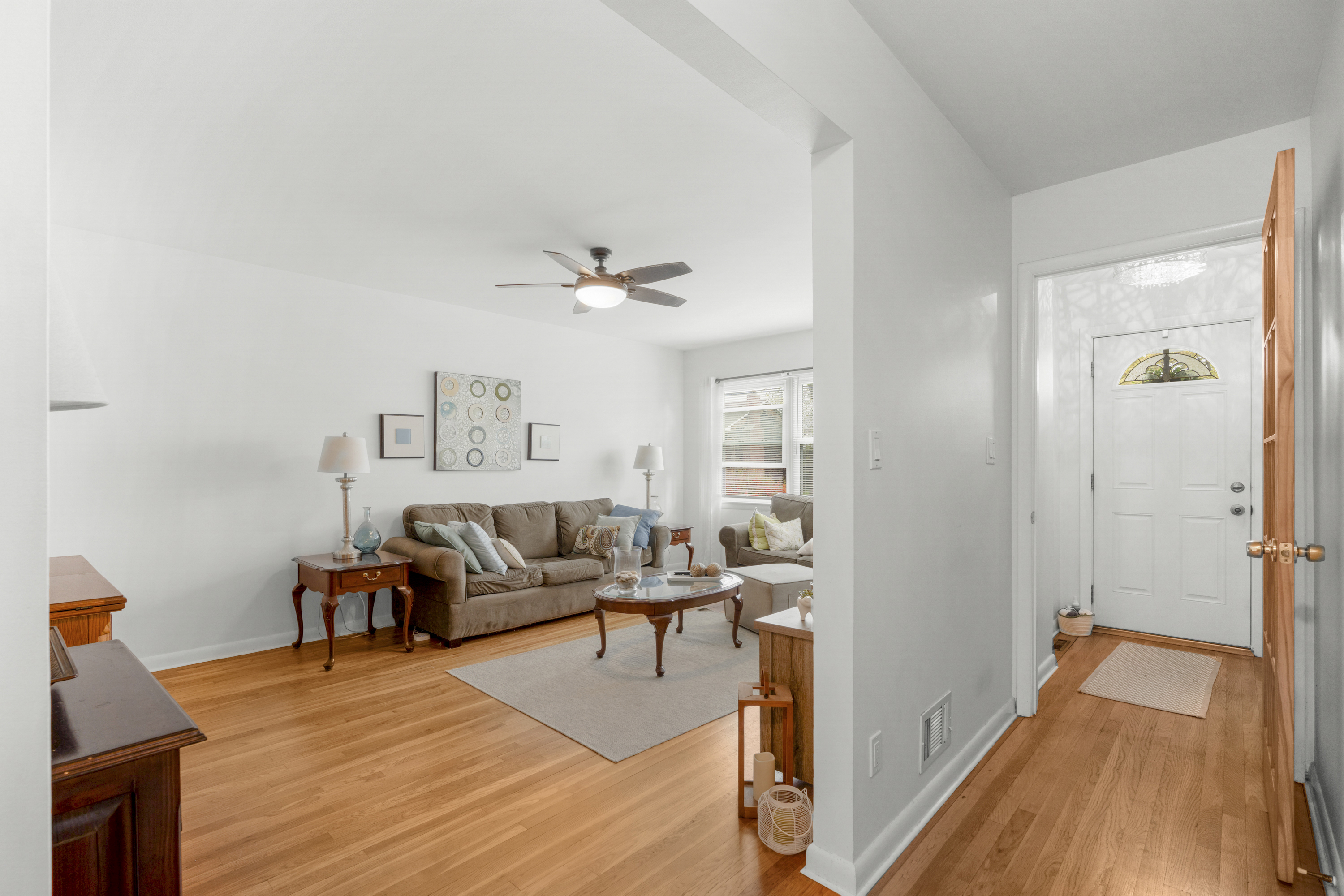  Lovely Harrison Two-Family Duplex - 物件實景