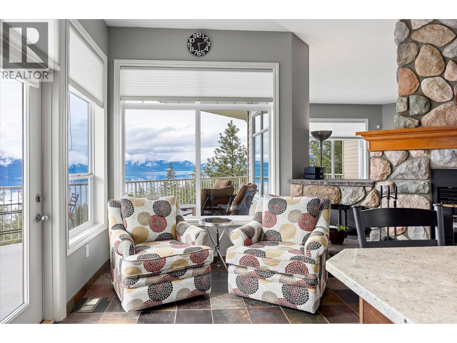 LAKE COUNTRY, British Columbia, V4V 2K7, CA, 4 Bedrooms Bedrooms, ,4 BathroomsBathrooms,Residential,For Sale,1960852