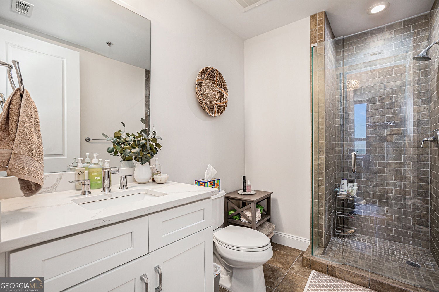 Atlanta, Georgia, 30363, United States, 3 Bedrooms Bedrooms, ,3 BathroomsBathrooms,Residential,For Sale,1859016