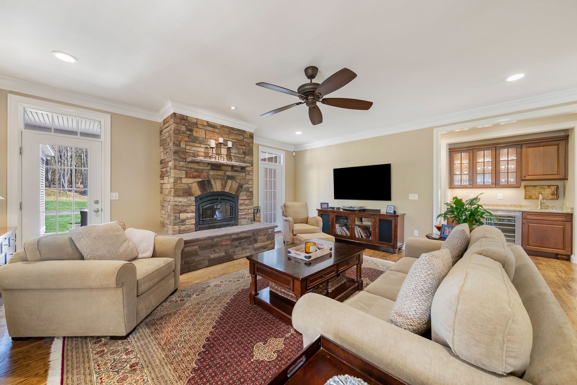  99 Red Gate Road, Tyngsborough, MA, 01879 - 物件實景