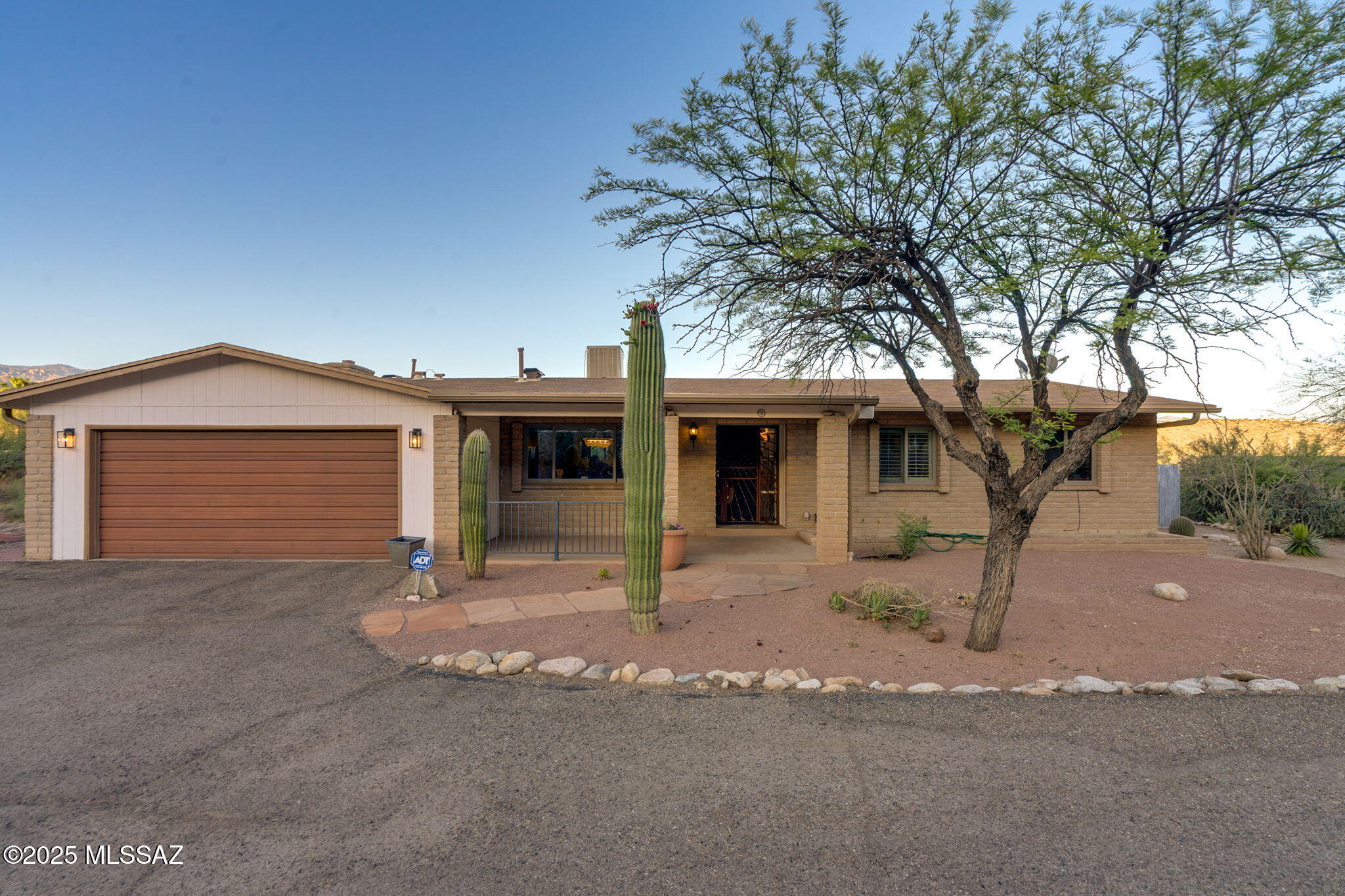 Tucson, Arizona, 85750, United States, 3 Bedrooms Bedrooms, ,2 BathroomsBathrooms,Residential,For Sale,1934360