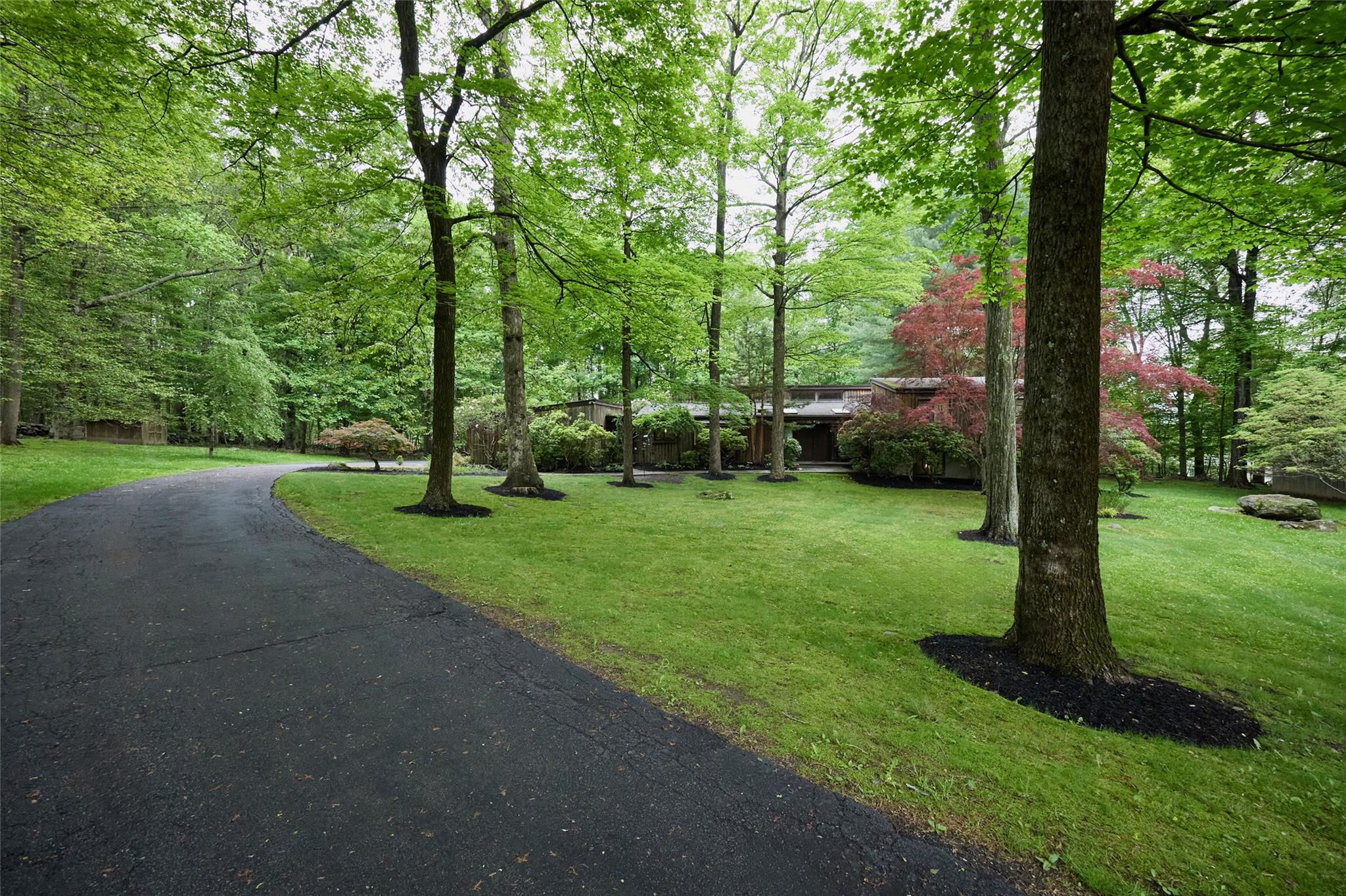 Katonah, New York, 10536, United States, 4 Bedrooms Bedrooms, ,4 BathroomsBathrooms,Residential,For Sale,1827293