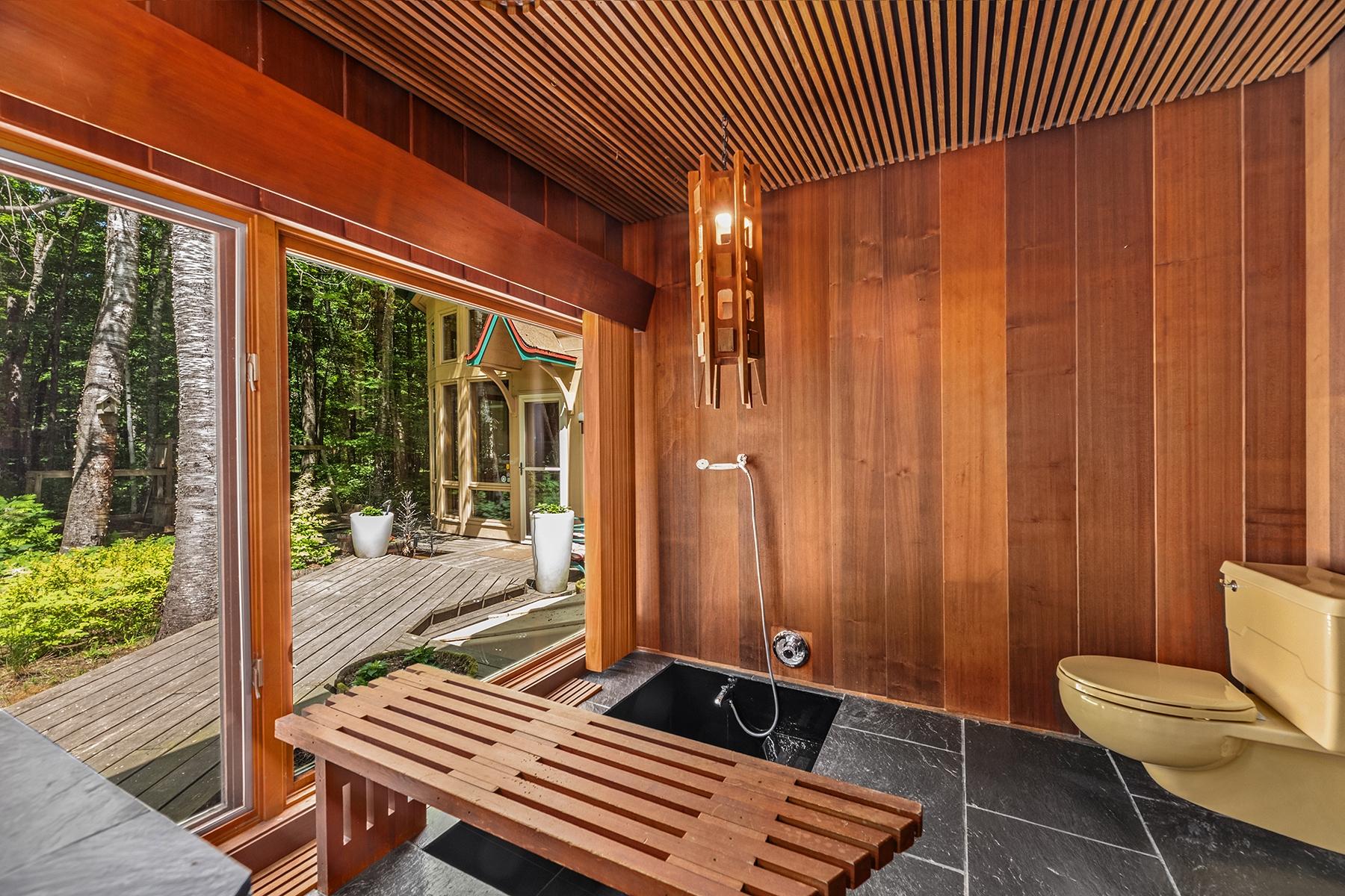 Manitowish Waters, Wisconsin, 54545, United States, 4 Bedrooms Bedrooms, ,3 BathroomsBathrooms,Residential,For Sale,1974750