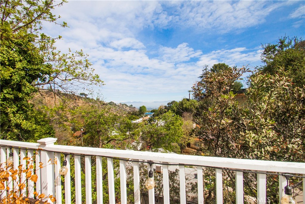 Studio City, California, 91604, United States, 4 Bedrooms Bedrooms, ,3 BathroomsBathrooms,Residential,For Sale,1991680