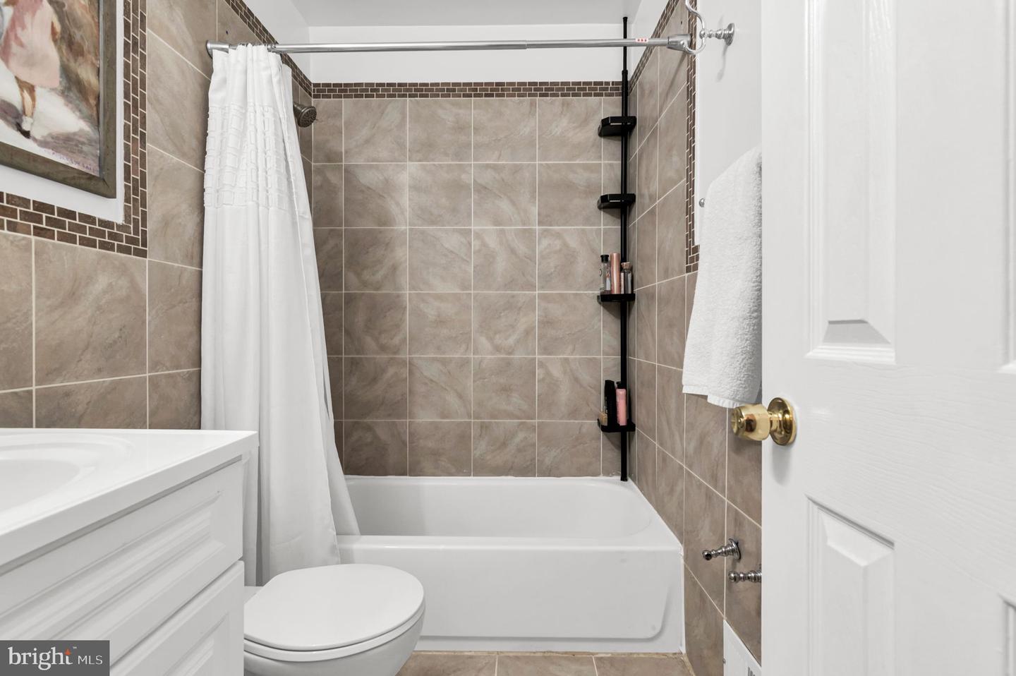 Fairfax, Virginia, 22031, United States, 3 Bedrooms Bedrooms, ,3 BathroomsBathrooms,Residential,For Sale,1916694