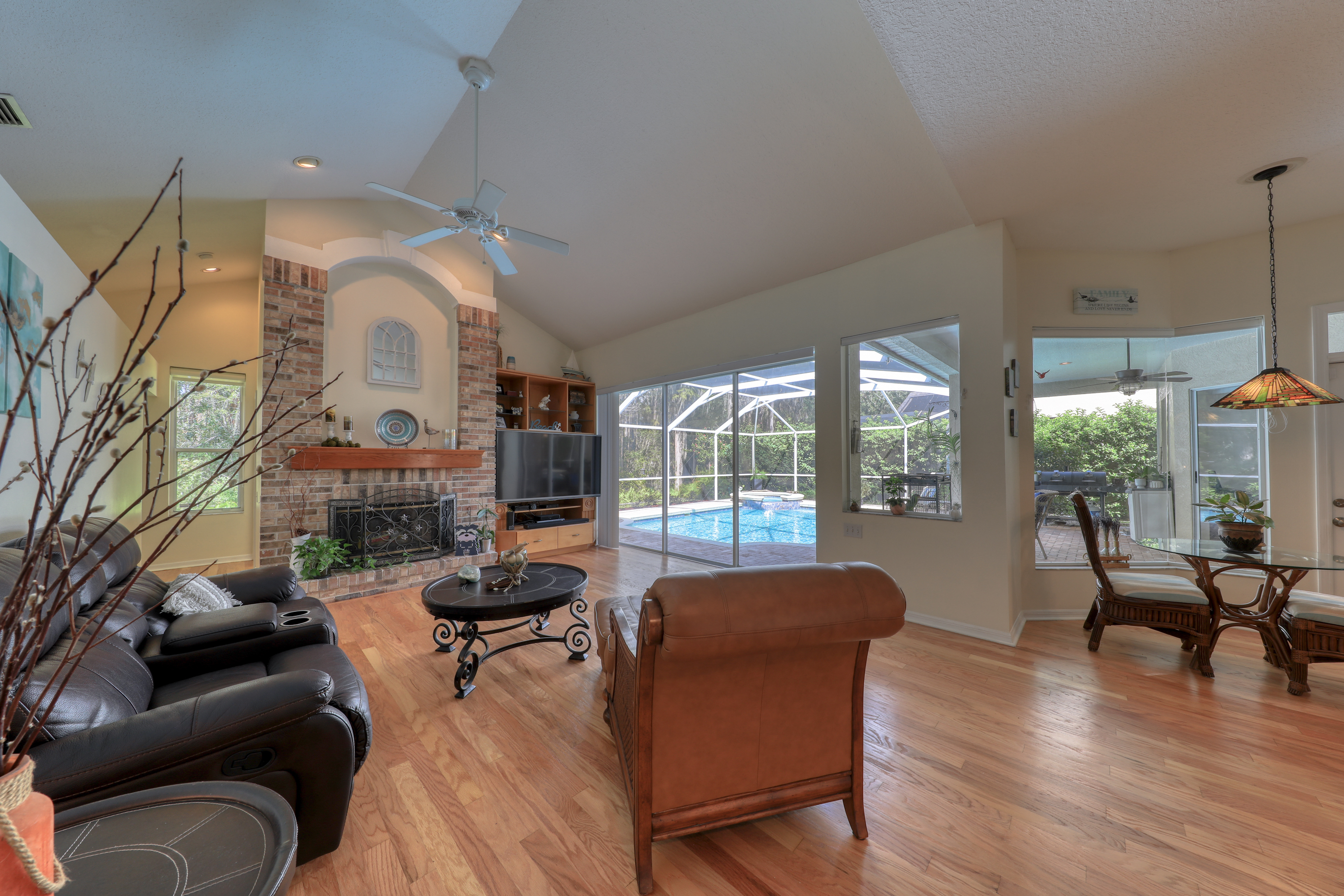 Palm Harbor, Florida, 34685, United States, 4 Bedrooms Bedrooms, ,3 BathroomsBathrooms,Residential,For Sale,1873066