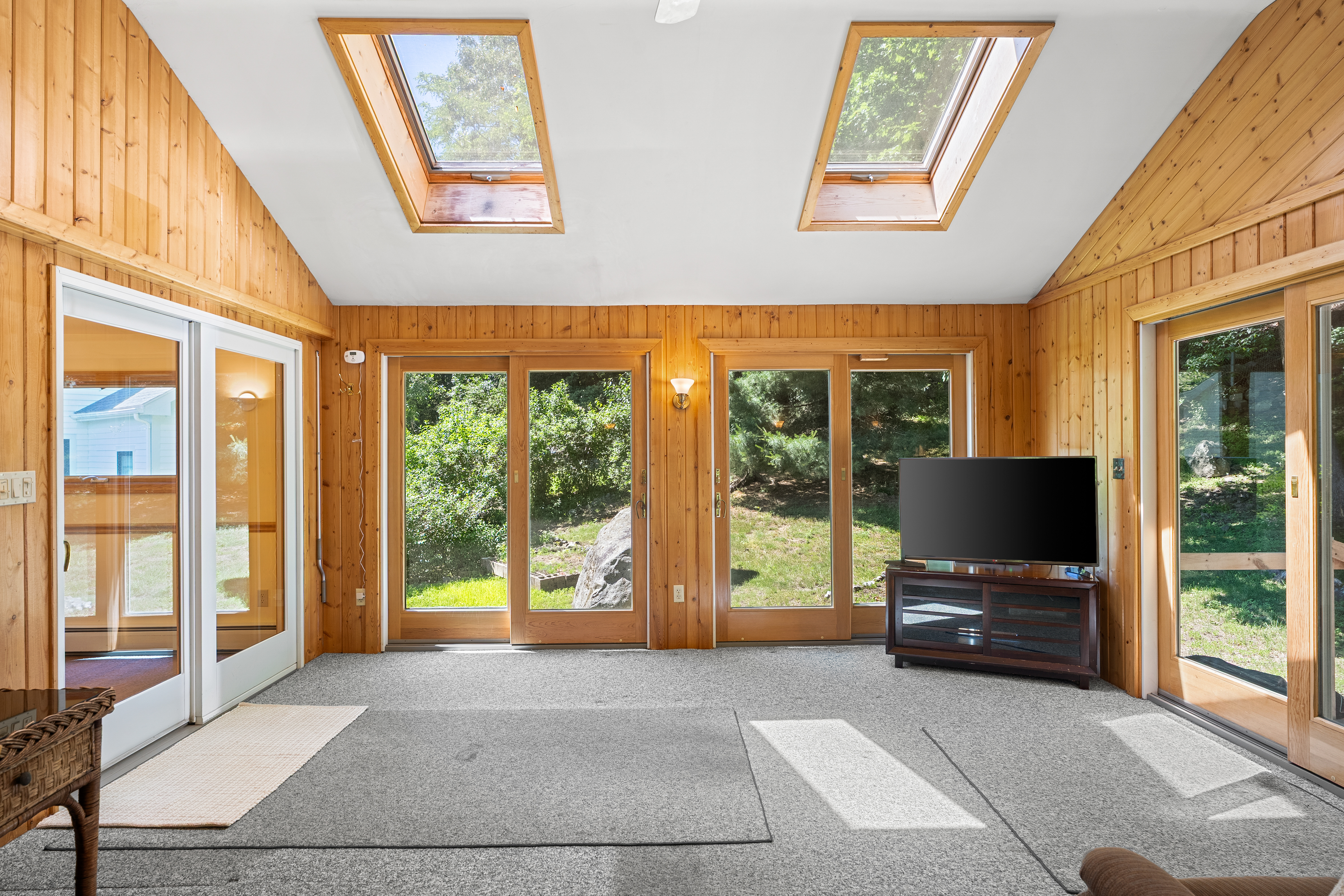  26 Lawrence Lane, Arlington, MA, 02474 - 物件實景