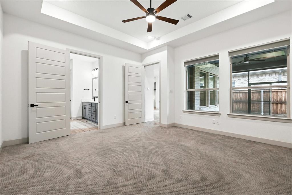 Arlington, Texas, 76005, United States, 2 Bedrooms Bedrooms, ,2 BathroomsBathrooms,Residential,For Sale,1899955