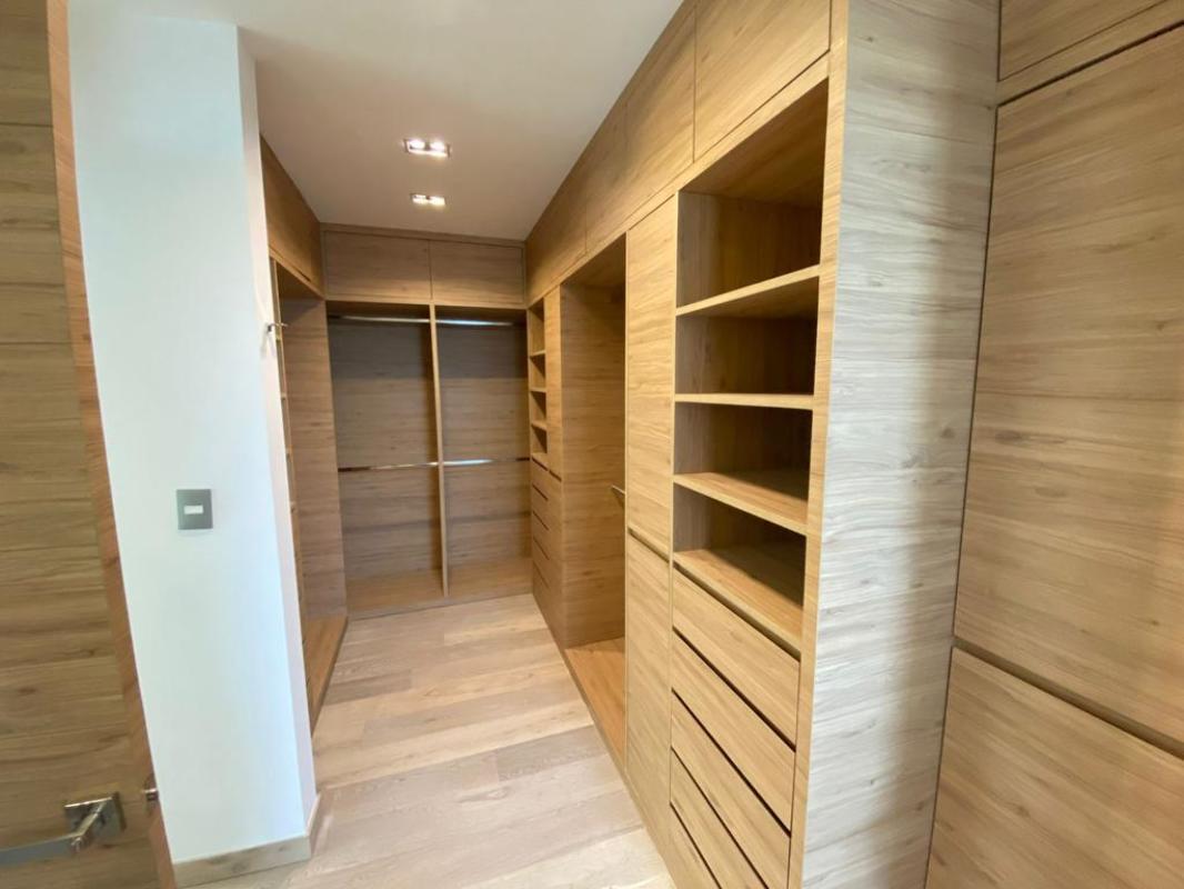 Atizapán de Zaragoza, Estado de México, 52936, Mexico, 3 Bedrooms Bedrooms, ,3 BathroomsBathrooms,Residential,For Sale,1721937