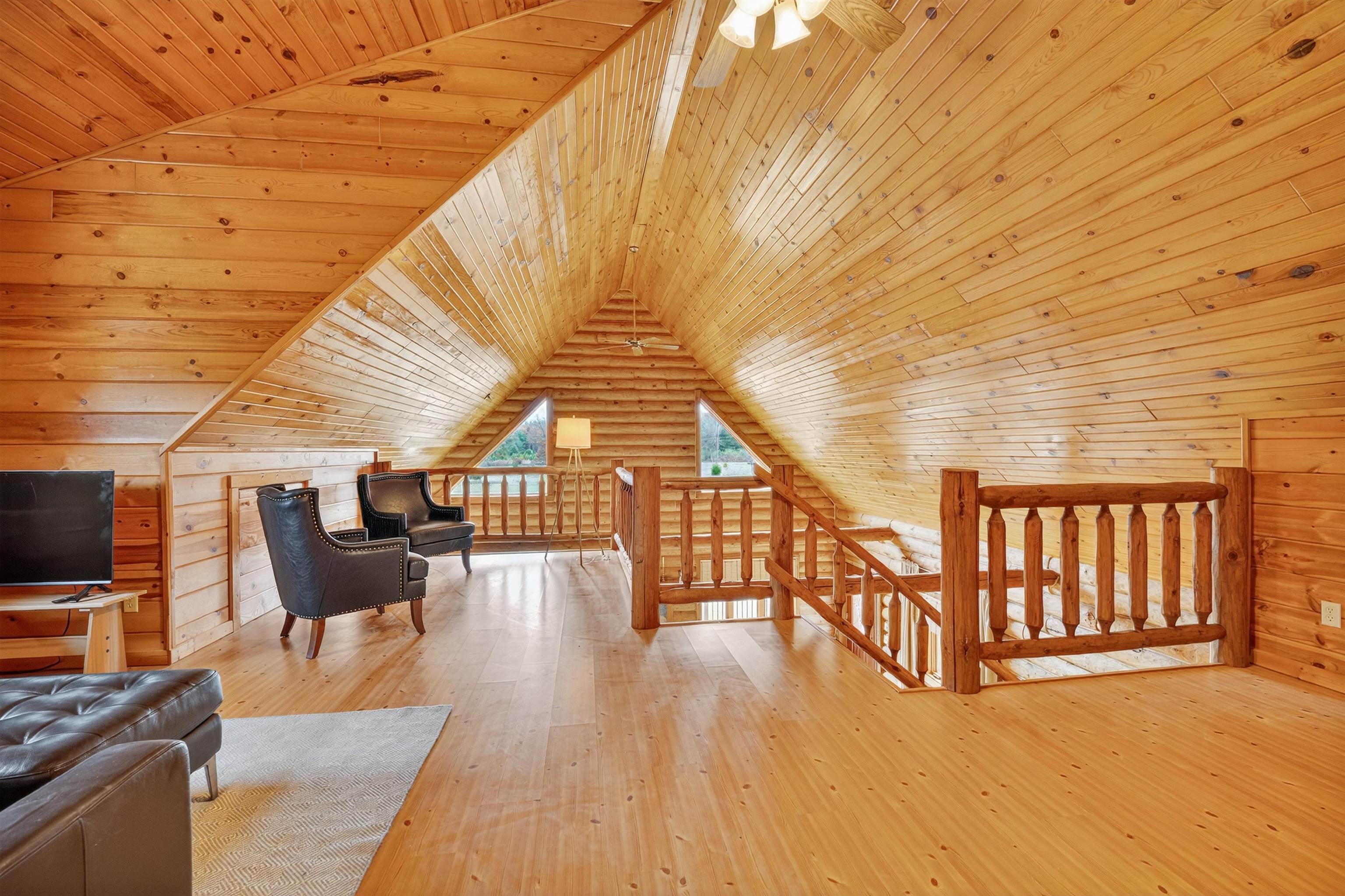 IOLA, Wisconsin, 54945, United States, 2 Bedrooms Bedrooms, ,3 BathroomsBathrooms,Residential,For Sale,1991168