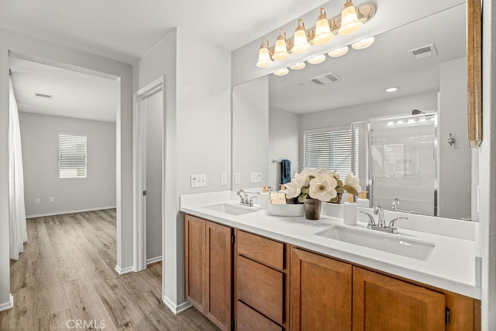 Lake Elsinore, California, 92532, United States, 3 Bedrooms Bedrooms, ,3 BathroomsBathrooms,Residential,For Sale,1979184