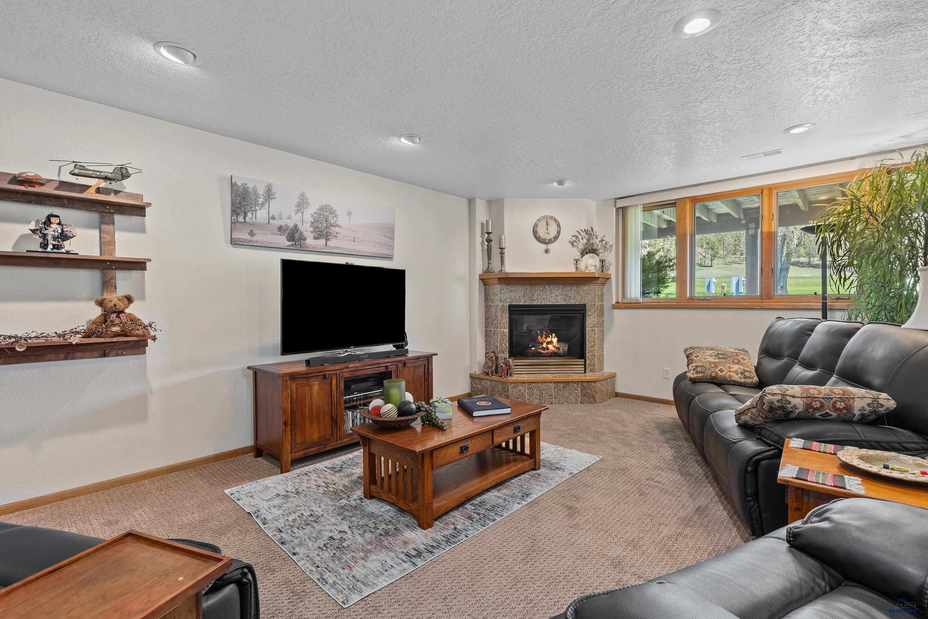 Rapid City, South Dakota, 57702, United States, 3 Bedrooms Bedrooms, ,3 BathroomsBathrooms,Residential,For Sale,1963226