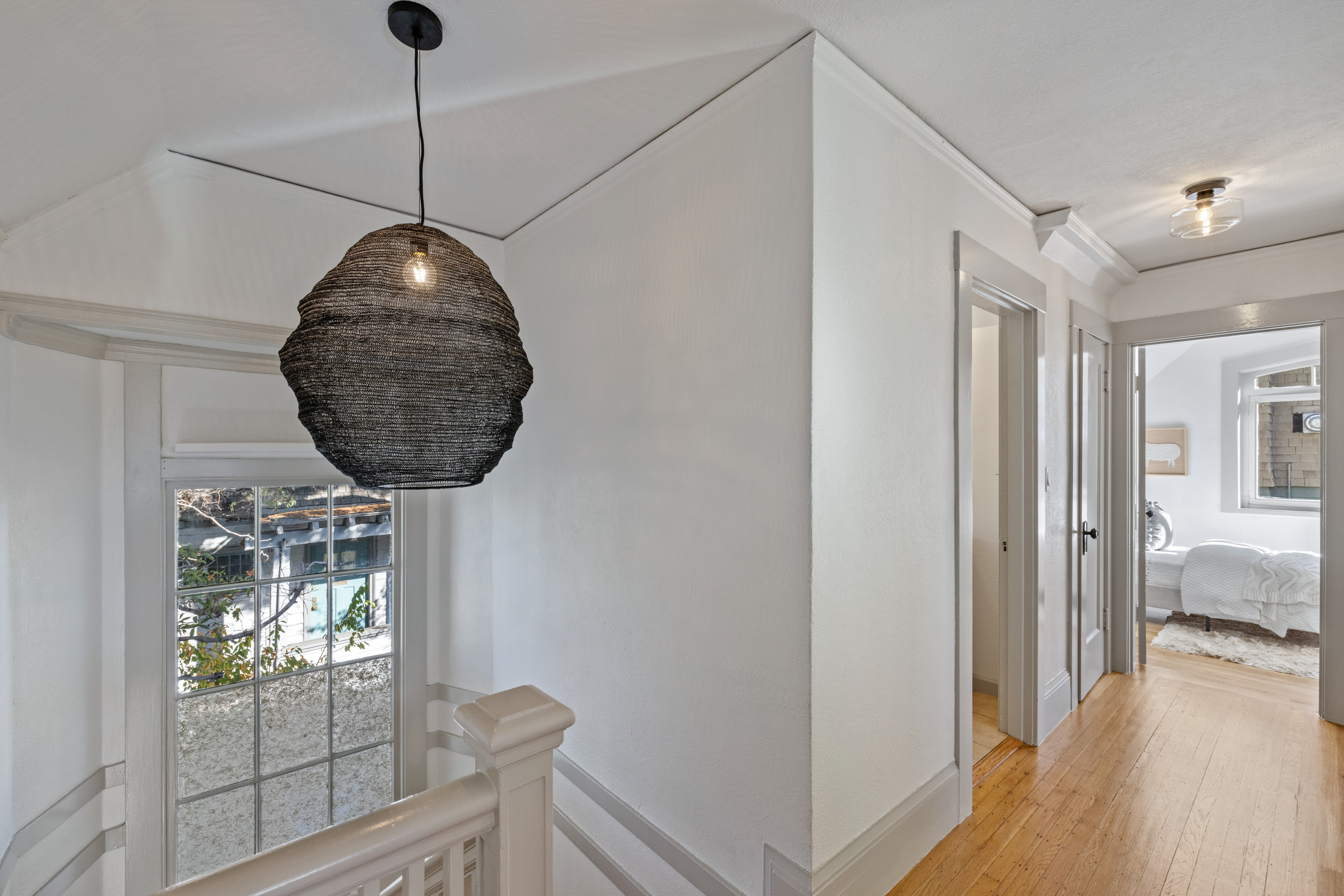  Classic Berkeley Charm Meets Versatility: Elmwood Home Plus Duplex - 物件實景