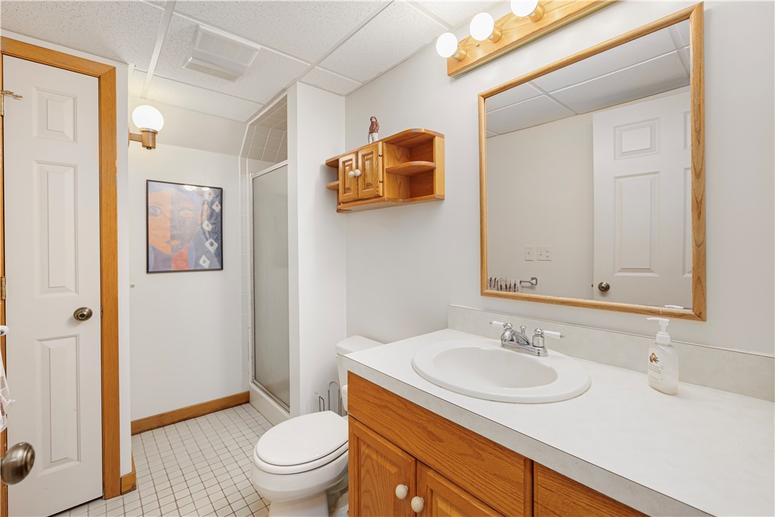 Cranston, Rhode Island, 02921, United States, 4 Bedrooms Bedrooms, ,3 BathroomsBathrooms,Residential,For Sale,1787177