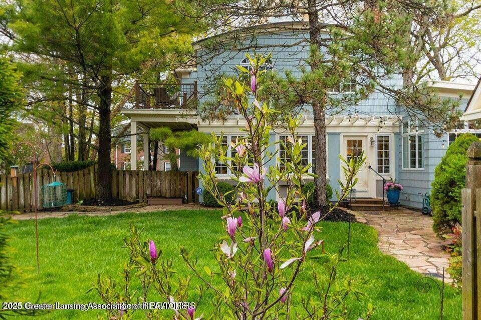 East Lansing, Michigan, 48823, United States, 6 Bedrooms Bedrooms, ,6 BathroomsBathrooms,Residential,For Sale,1992121