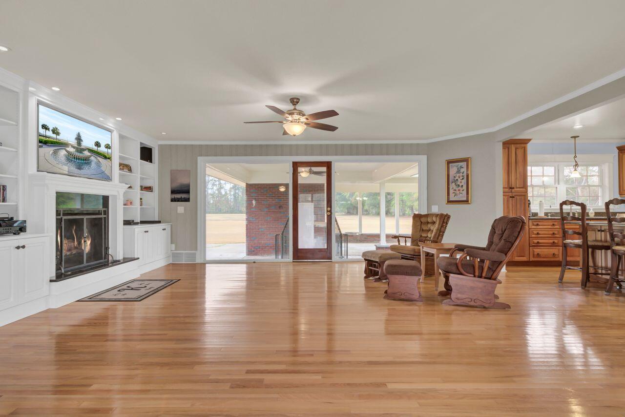 388 Main Street E, Harleyville, South Carolina, 29448, United States, 4 Bedrooms Bedrooms, ,2 BathroomsBathrooms,Residential,For Sale,388 Main Street E,1668462