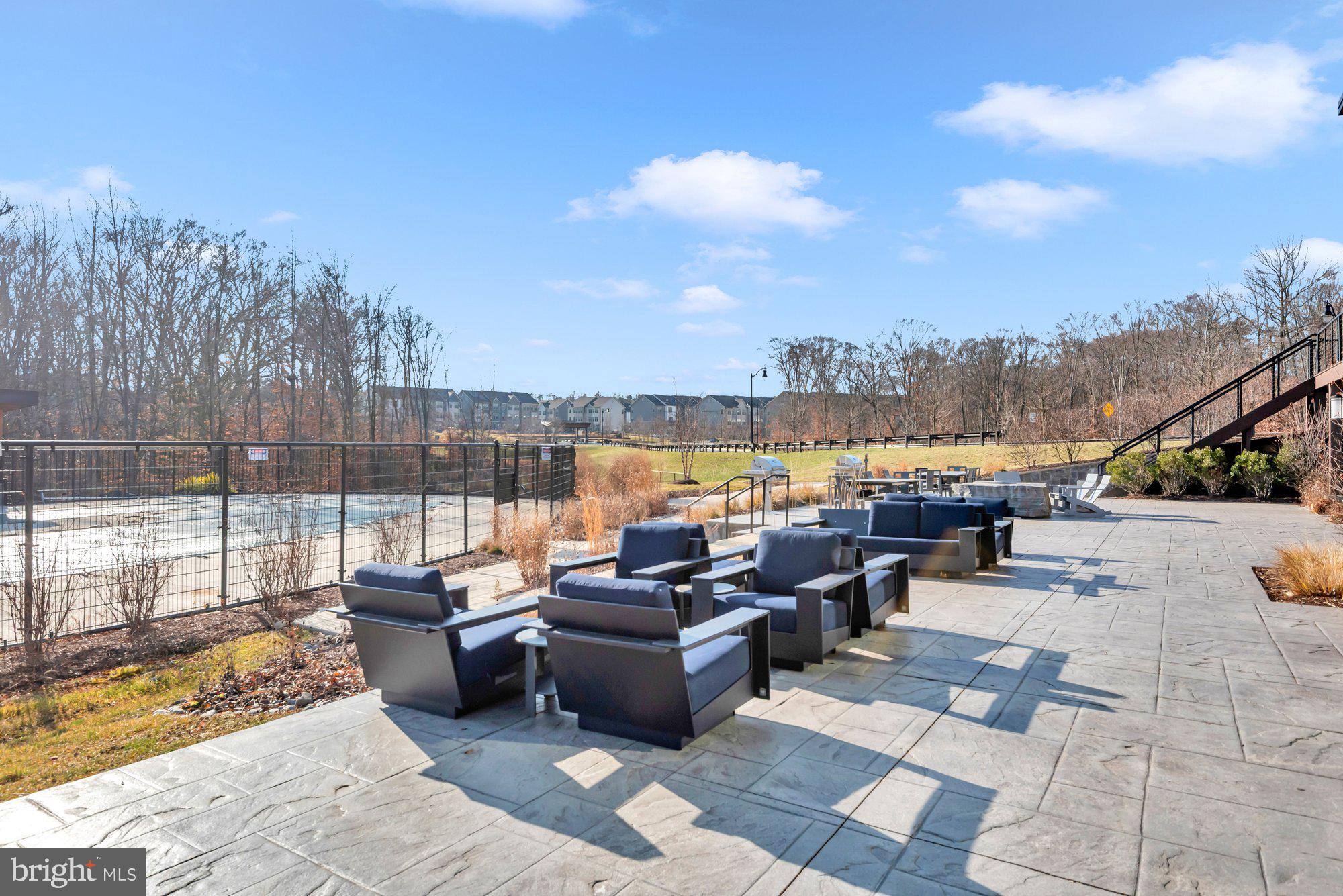 Laurel, Maryland, 20724, United States, 5 Bedrooms Bedrooms, ,5 BathroomsBathrooms,Residential,For Sale,2010373