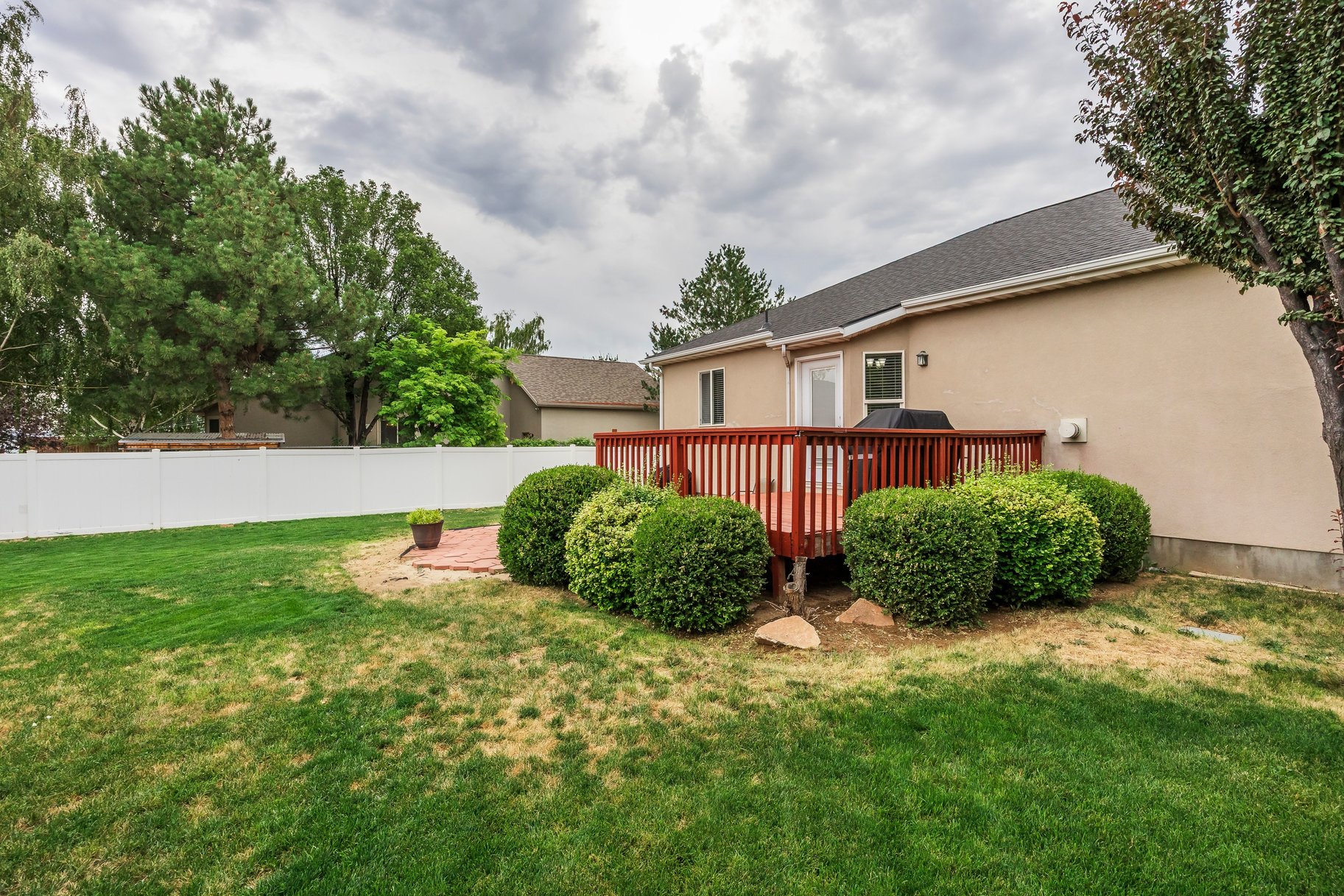  Meticulously maintained South Jordan Rambler with Large backyard - 物件實景