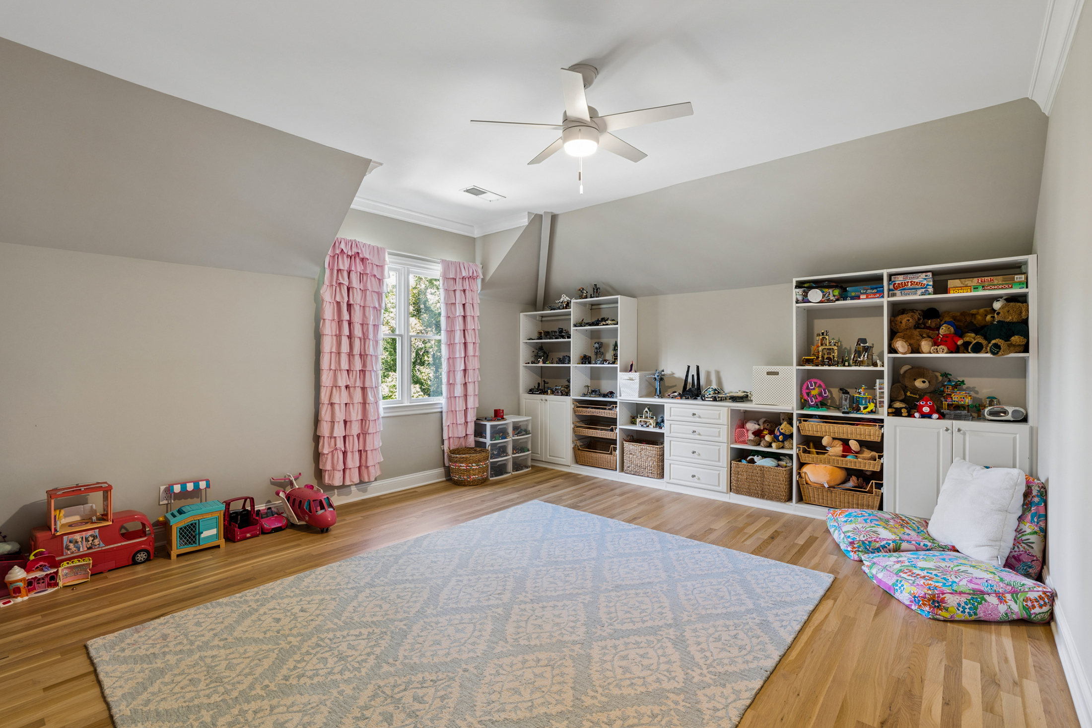  Private, Thoughtfully Renovated Sandy Springs Estate - 物件實景