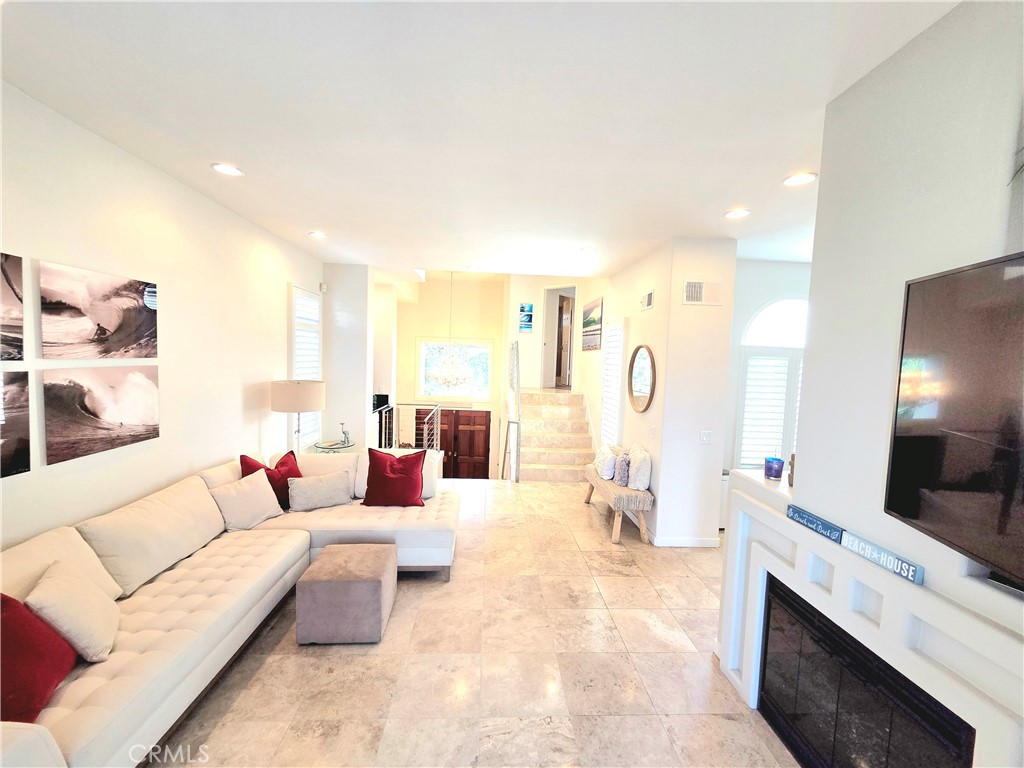 Solana Beach, California, 92075, United States, 3 Bedrooms Bedrooms, ,3 BathroomsBathrooms,Residential,For Sale,1980194