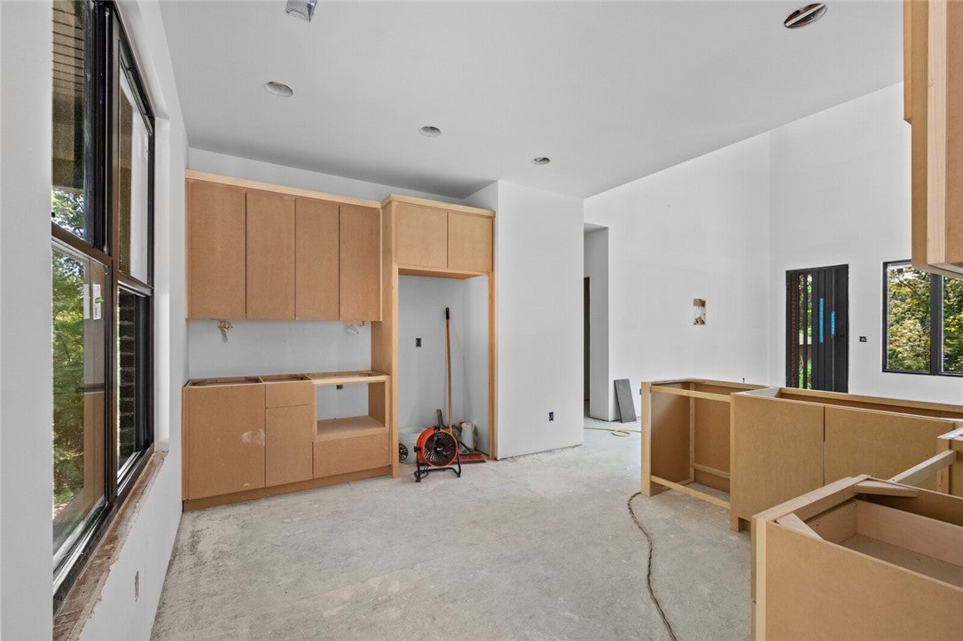 Bella Vista, Arkansas, 72714, United States, 2 Bedrooms Bedrooms, ,2 BathroomsBathrooms,Residential,For Sale,1997374