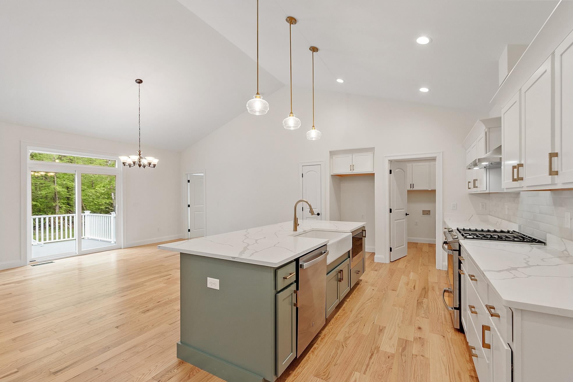 Peterborough, New Hampshire, 03458, United States, 3 Bedrooms Bedrooms, ,1 BathroomBathrooms,Residential,For Sale,1828111