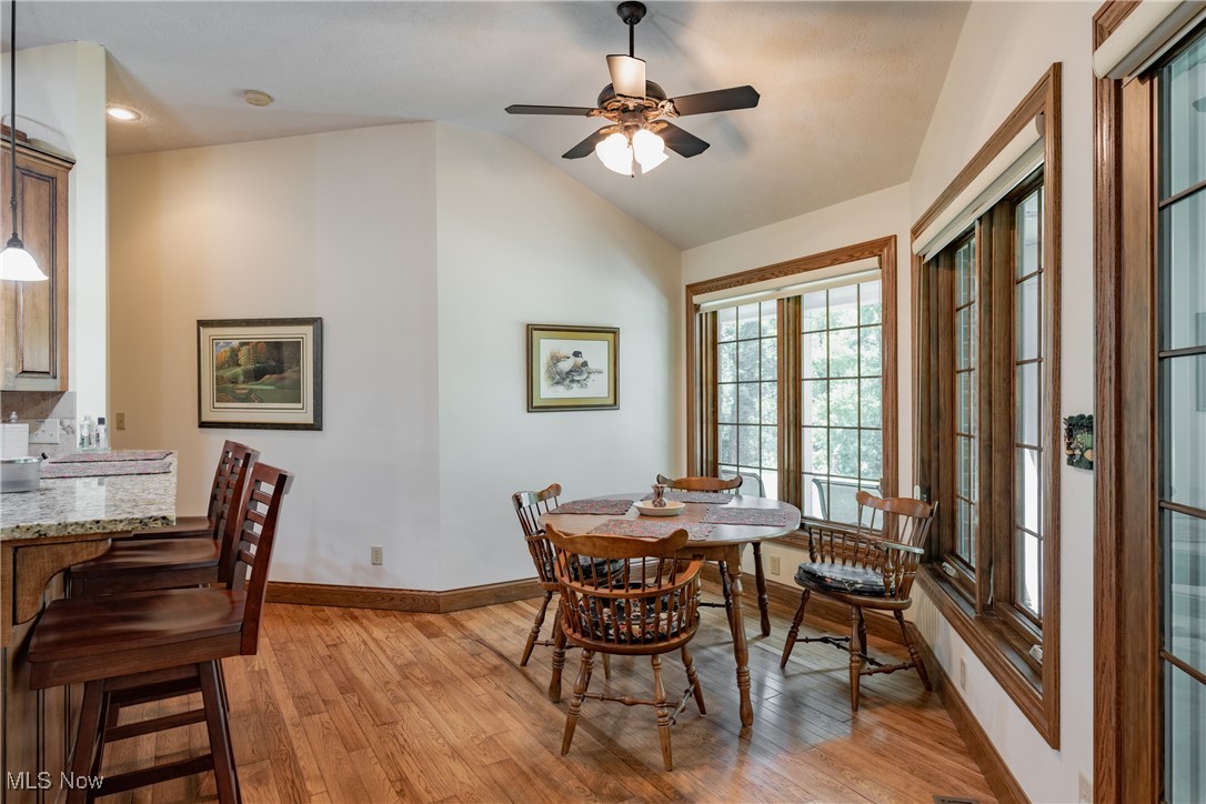 Vienna, West Virginia, 26105, United States, 4 Bedrooms Bedrooms, ,3 BathroomsBathrooms,Residential,For Sale,1902591