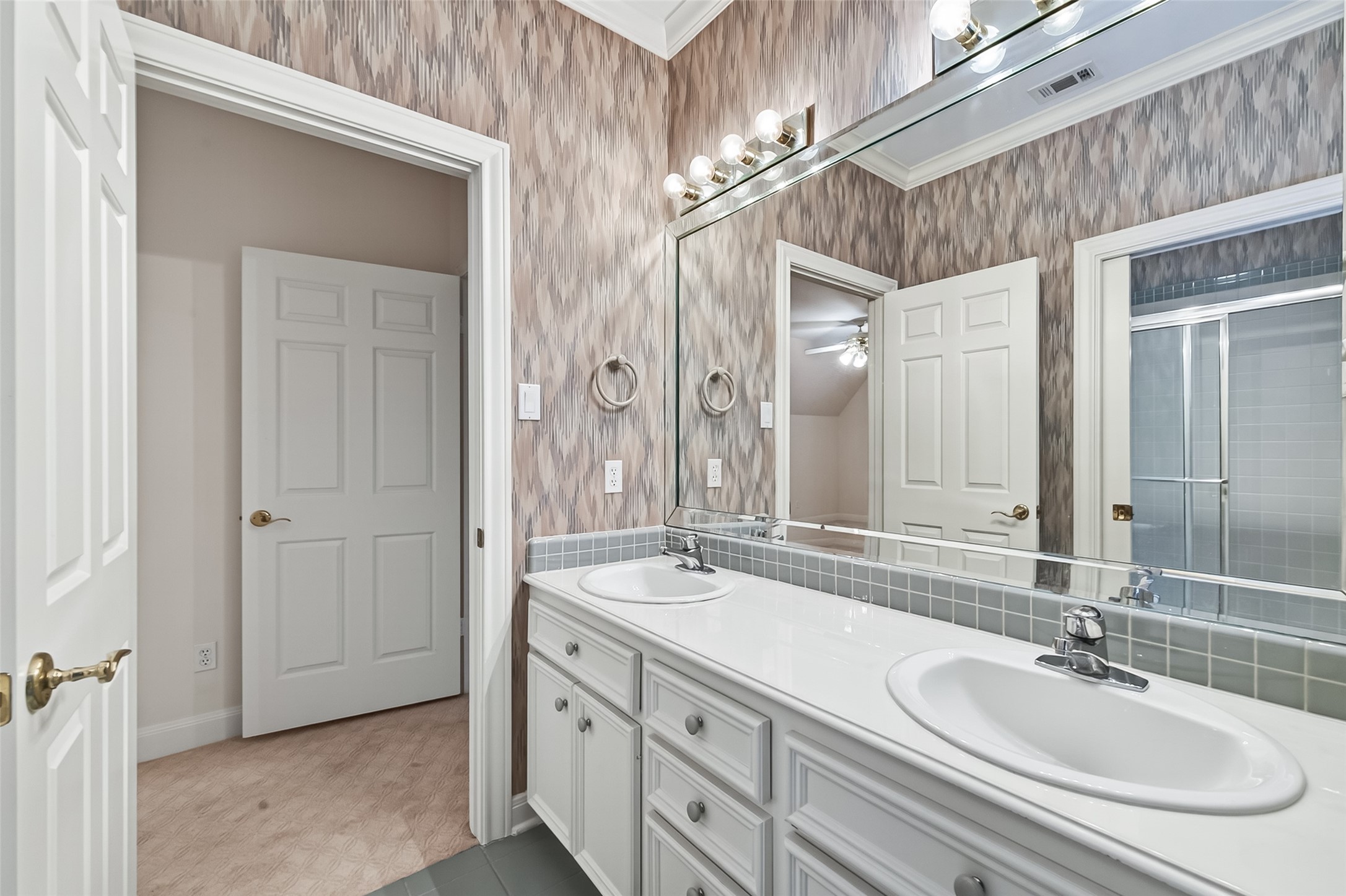  12130 Maple Rock Drive - 物件實景