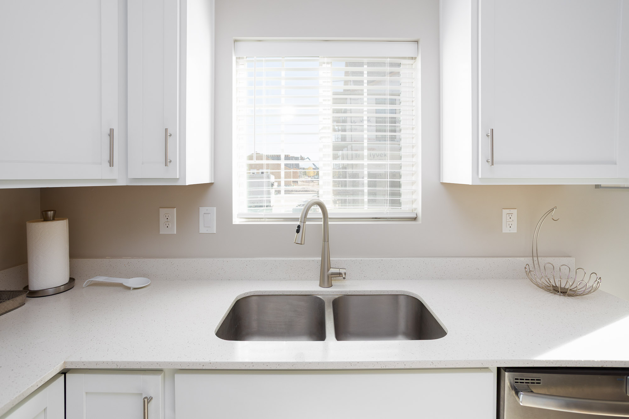 Provo, Utah, 84601, United States, 4 Bedrooms Bedrooms, ,3 BathroomsBathrooms,Residential,For Sale,1978881