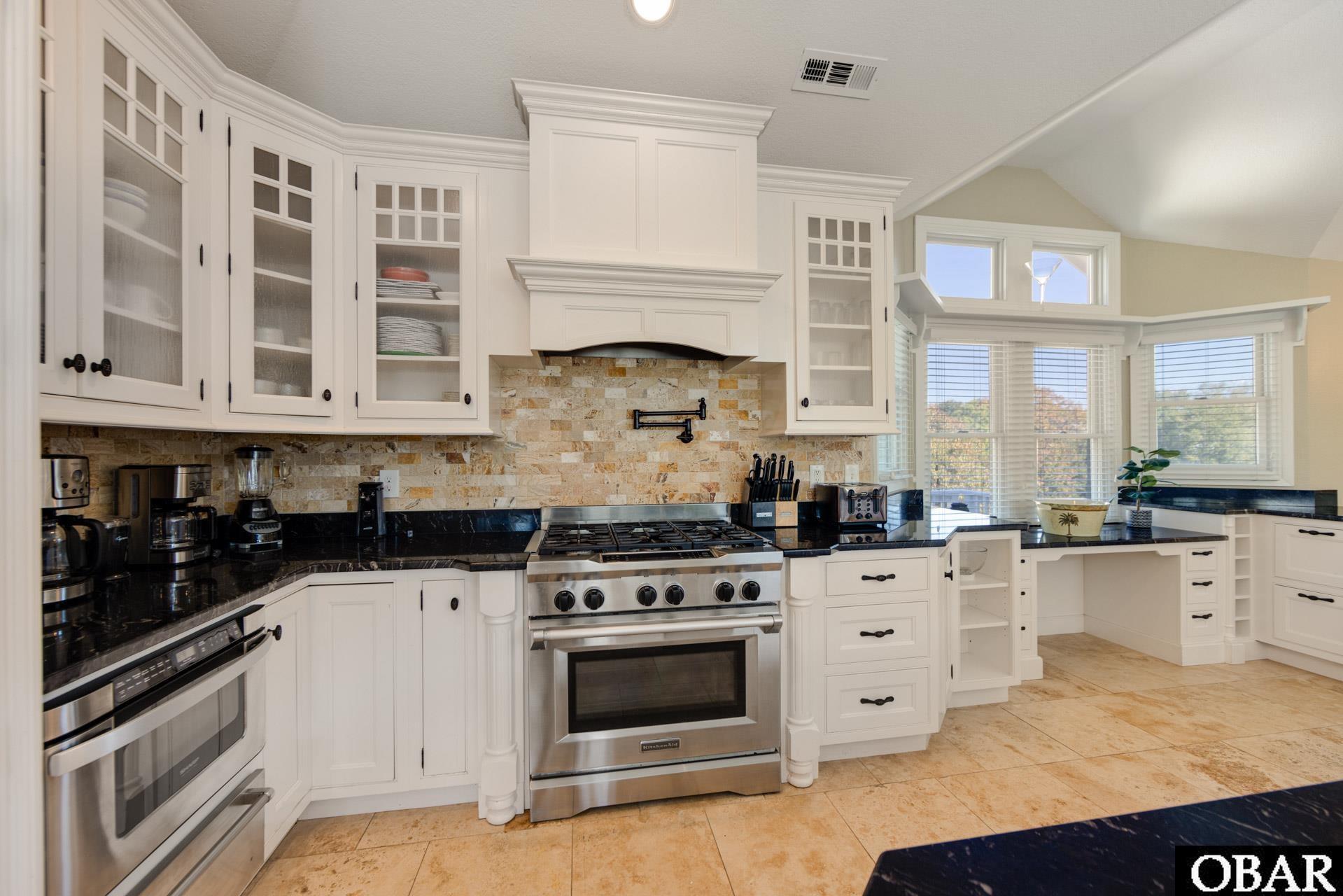 Duck, North Carolina, 27949, United States, 6 Bedrooms Bedrooms, ,7 BathroomsBathrooms,Residential,For Sale,1994366