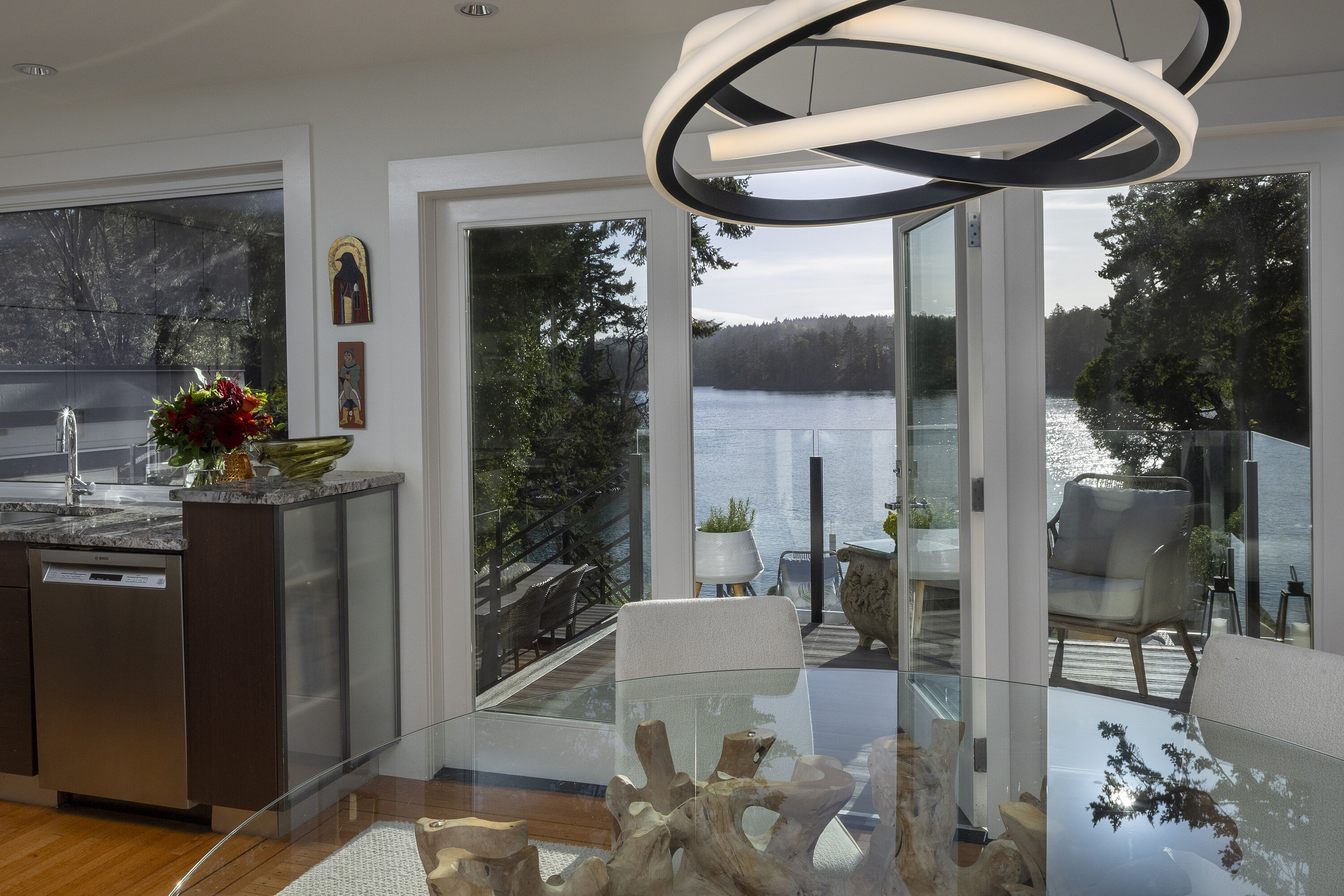  Upscale Waterfront Oasis - 物件實景