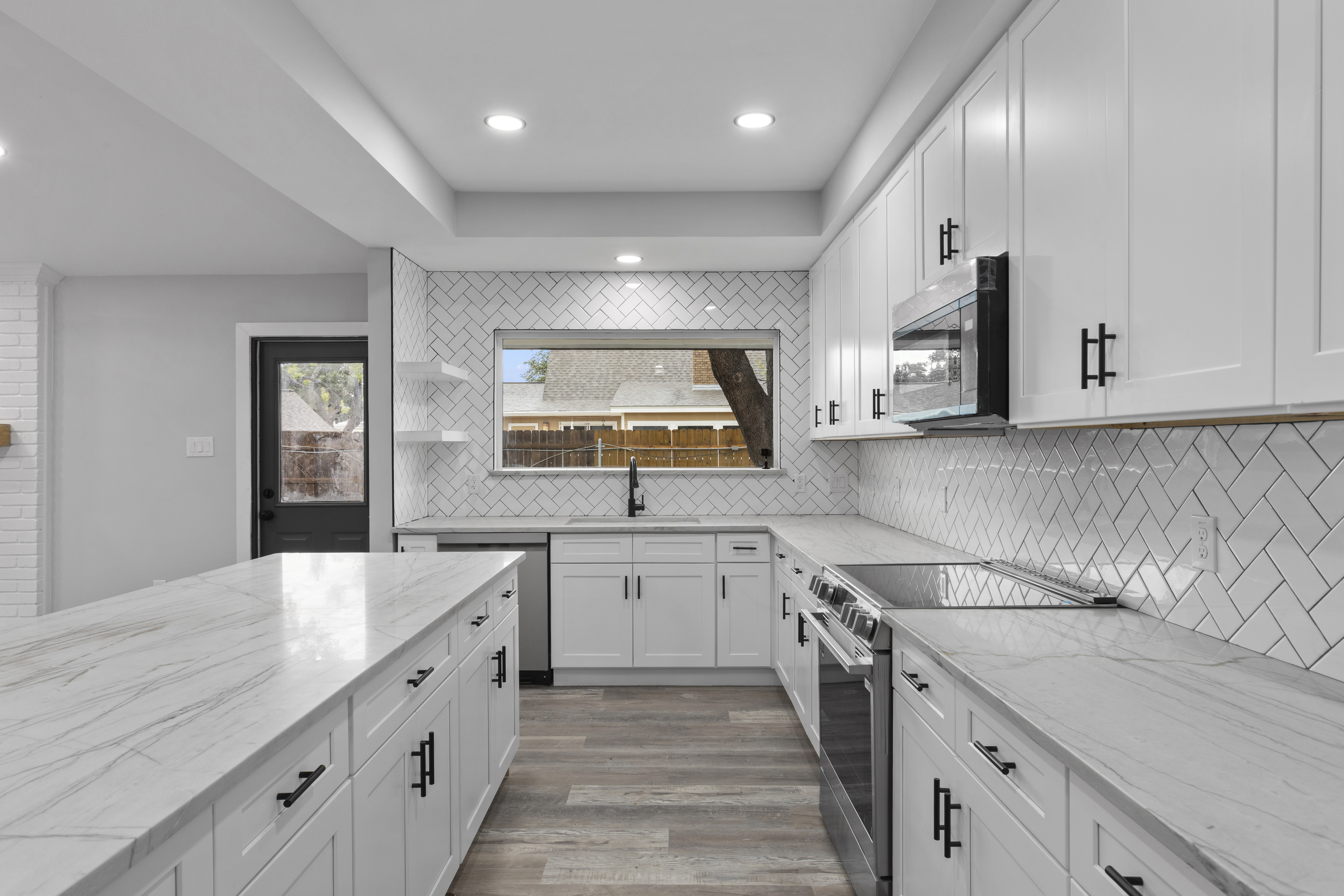  Fully Renovated Cul-de-Sac Living - 物件實景