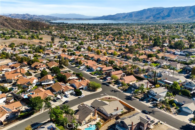 Lake Elsinore, California, 92530, United States, 4 Bedrooms Bedrooms, ,2 BathroomsBathrooms,Residential,For Sale,1977818