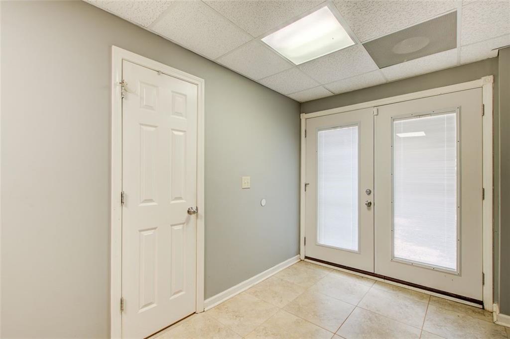 Stockbridge, Georgia, 30281, United States, 5 Bedrooms Bedrooms, ,3 BathroomsBathrooms,Residential,For Sale,1895957