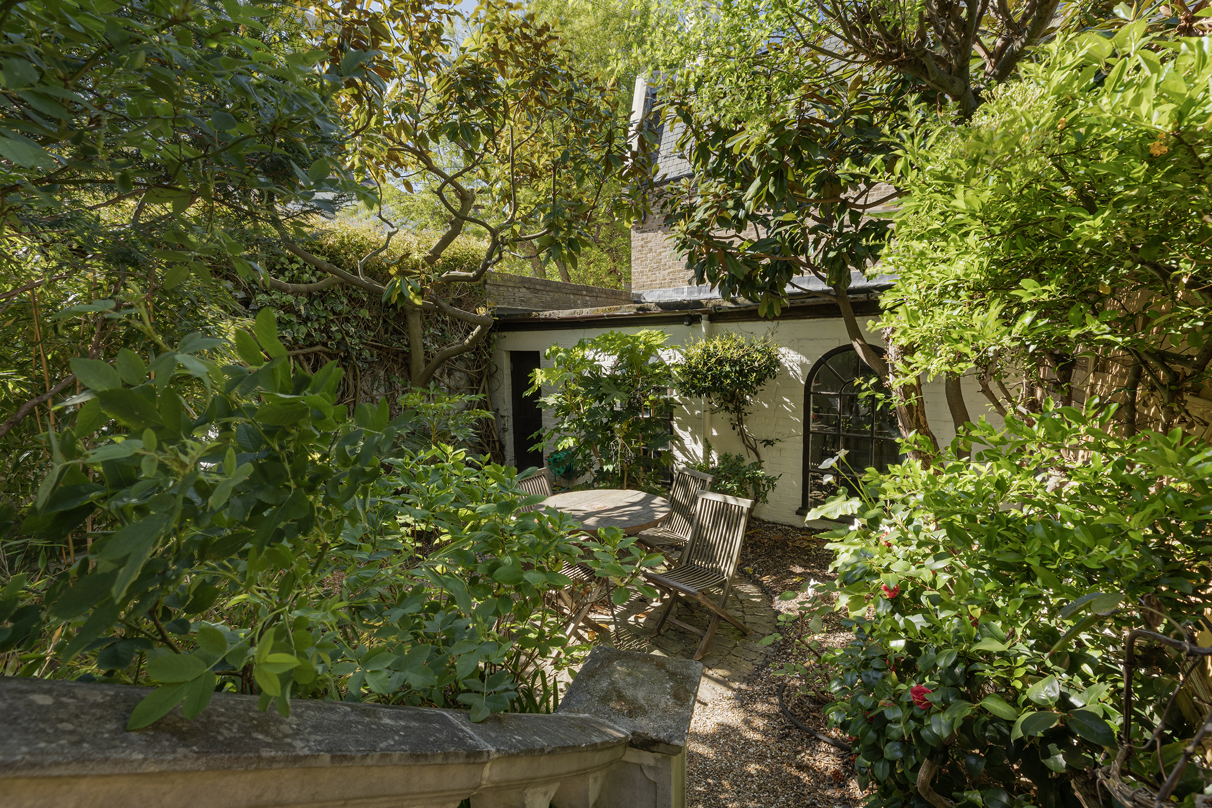  A Raised Ground Floor Apartment with a South-West Facing Garden and Garage - 物件實景