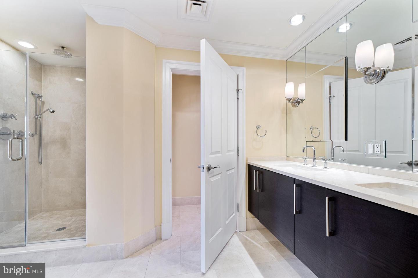 BALTIMORE, Maryland, 21230, United States, 2 Bedrooms Bedrooms, ,2 BathroomsBathrooms,Residential,For Sale,1910458